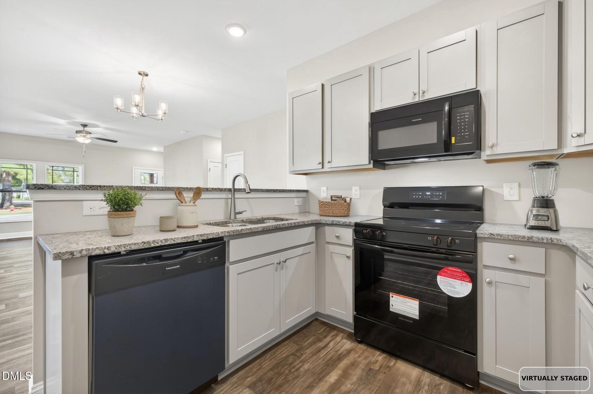 310 S Eastwood Drive (lot 10) Property Photo 14