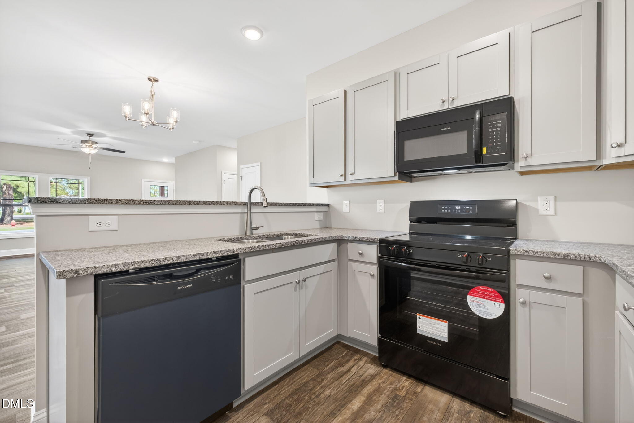 310 S Eastwood Drive (lot 10) Property Photo 15