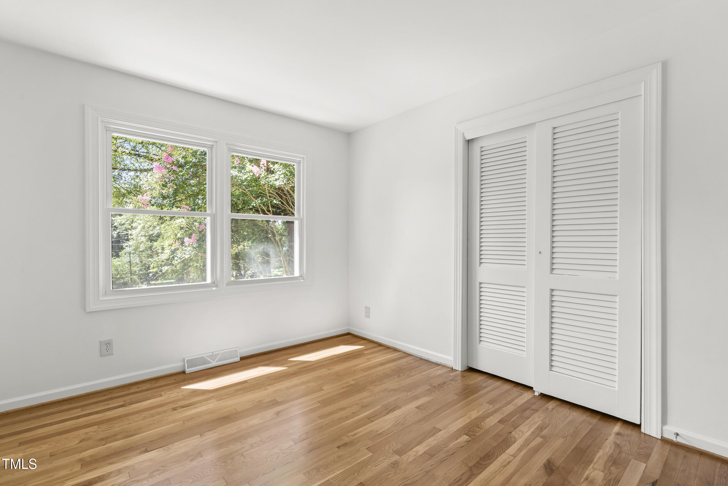 4909 Baylor Court Property Photo 26