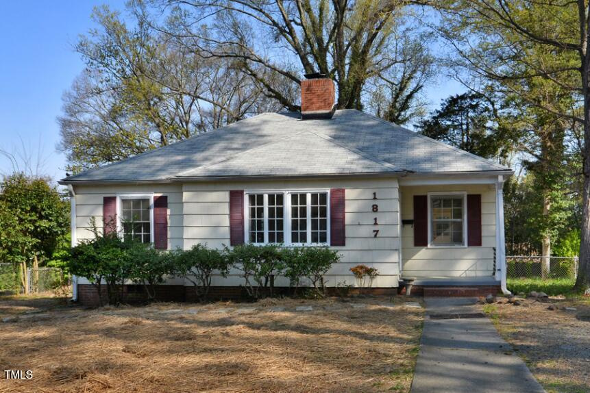 1817 Hillcrest Drive Property Photo 1