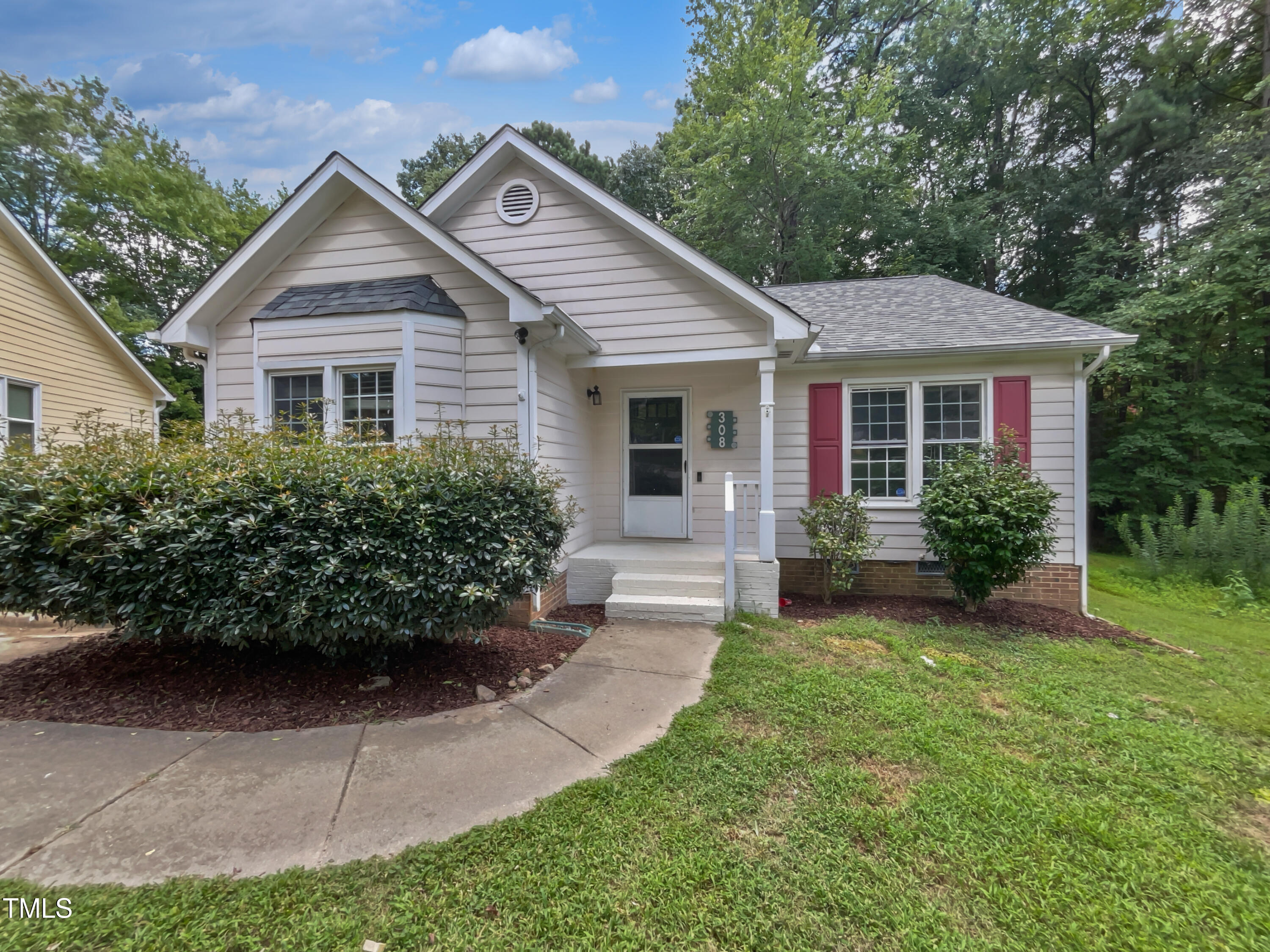 308 Wax Myrtle Court Property Photo 1
