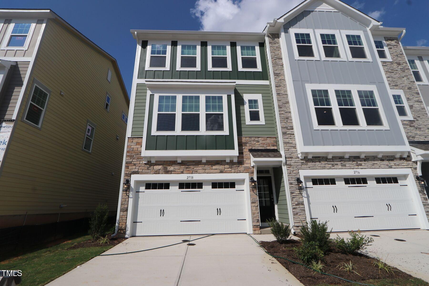 2718 Hunter Woods Drive # 630 Property Photo 1