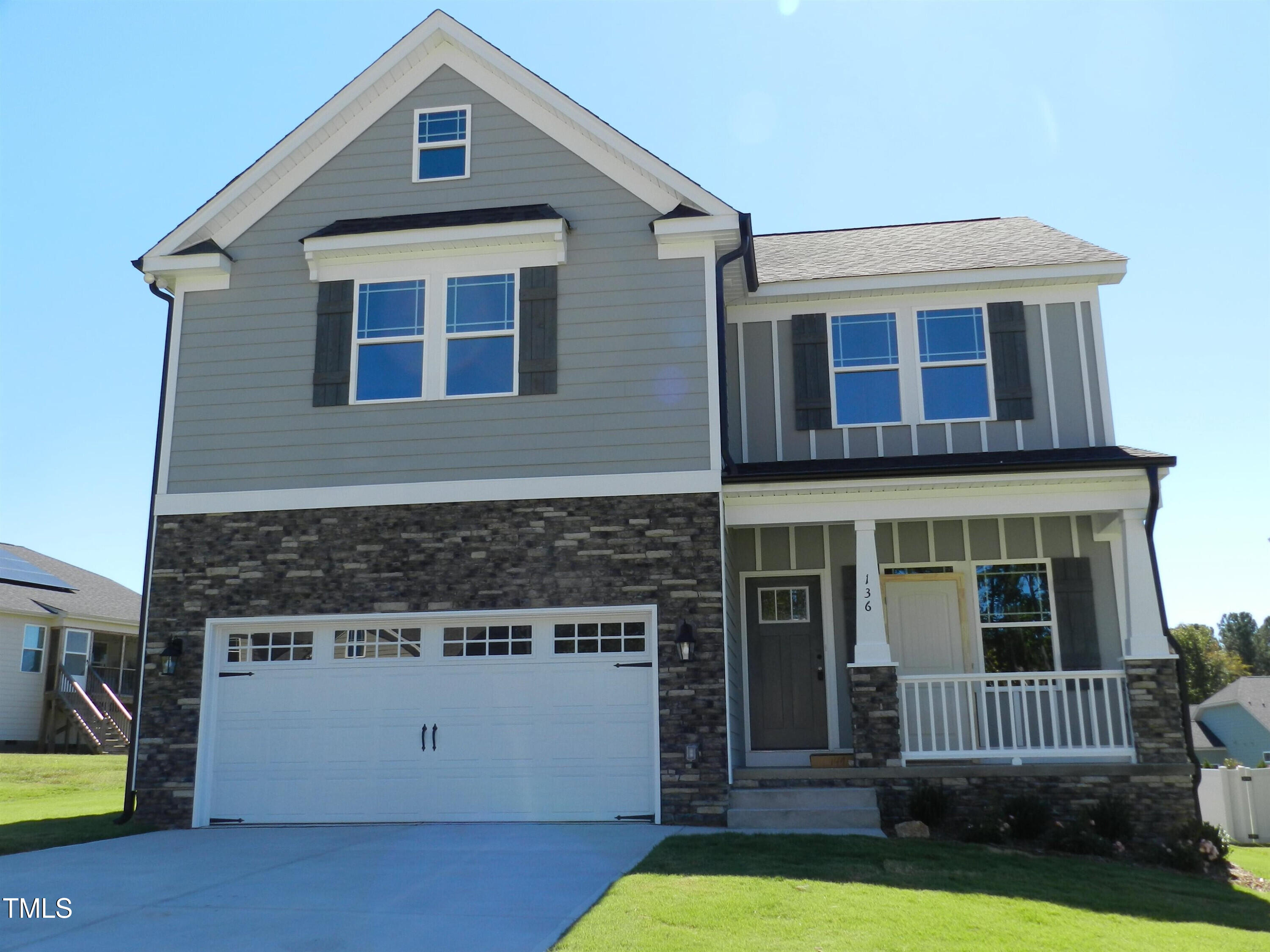 136 Unique Place Property Photo 1