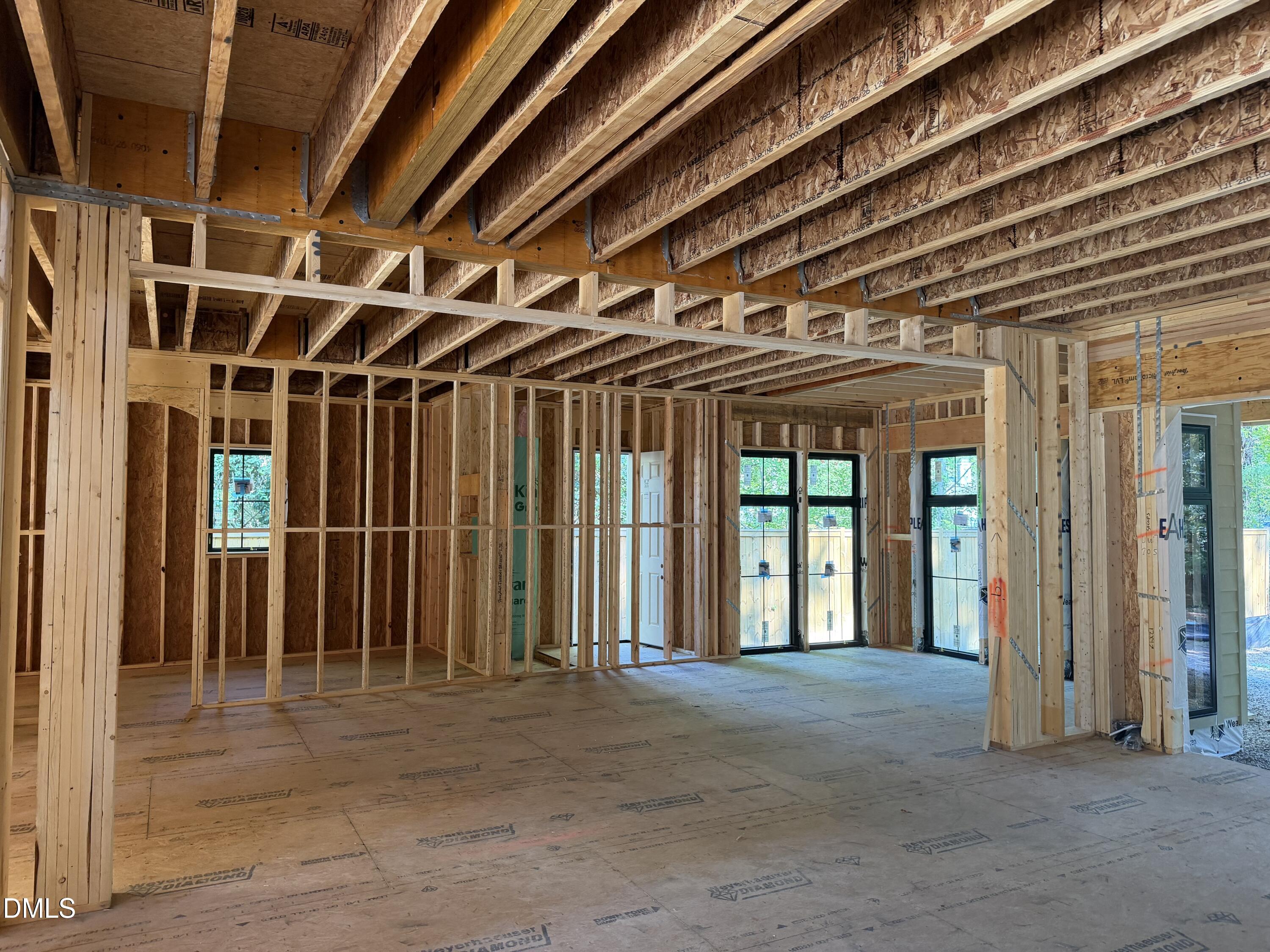 115 Forest Green Drive Property Photo 5