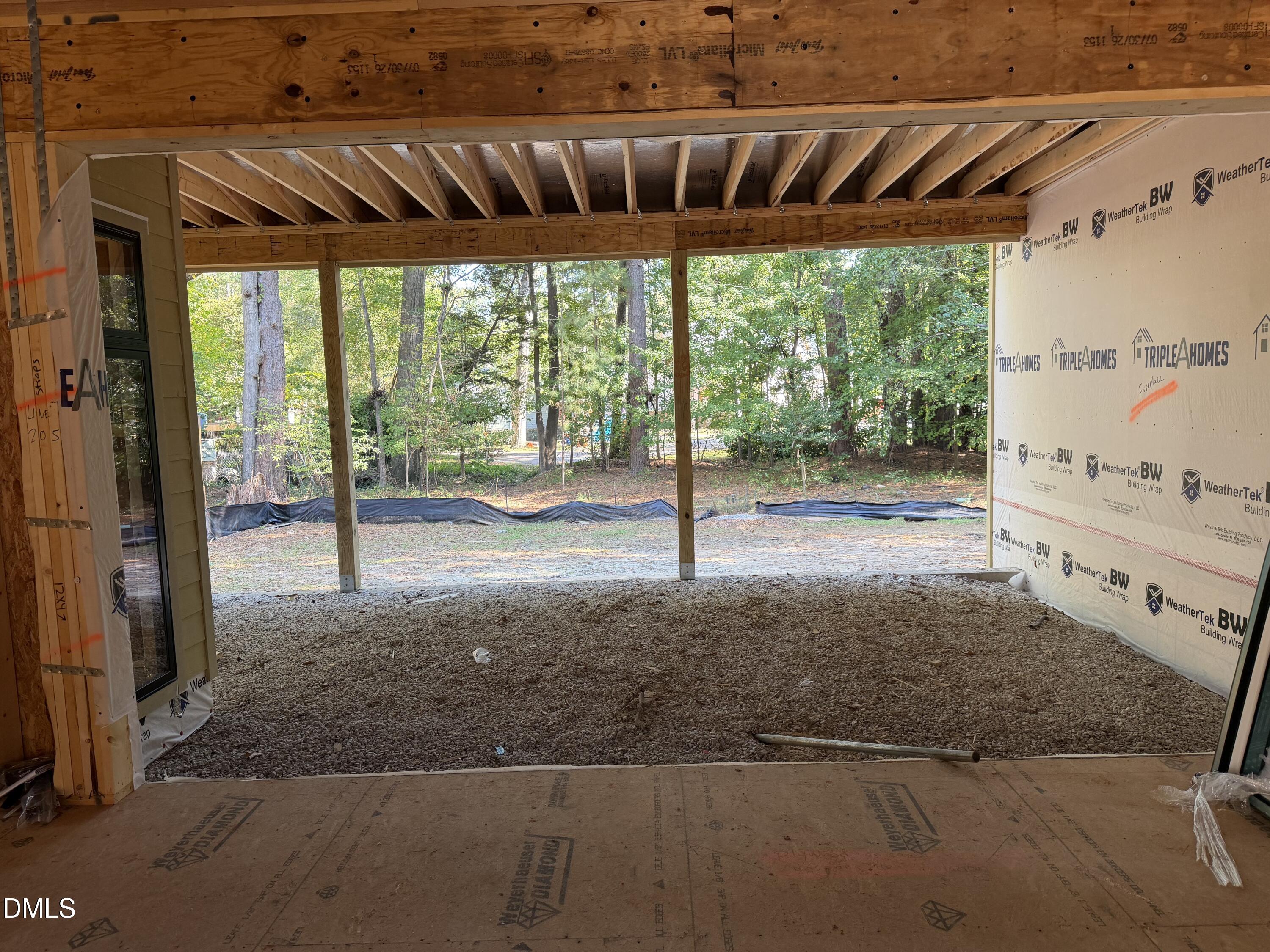 115 Forest Green Drive Property Photo 7