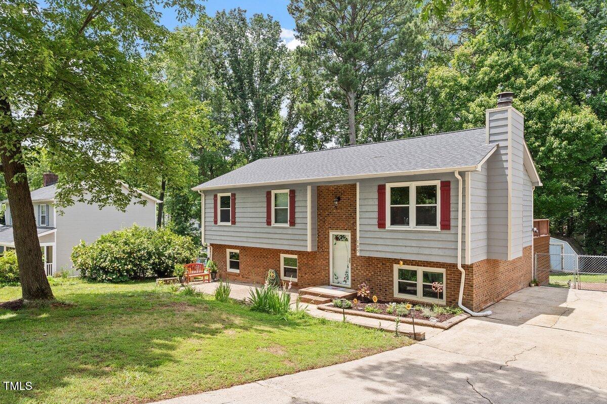 105 Otter Drive Property Photo 1