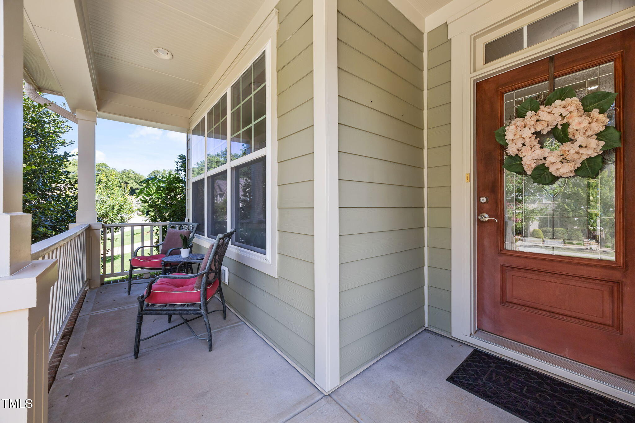 204 Horncliffe Way Property Photo 3