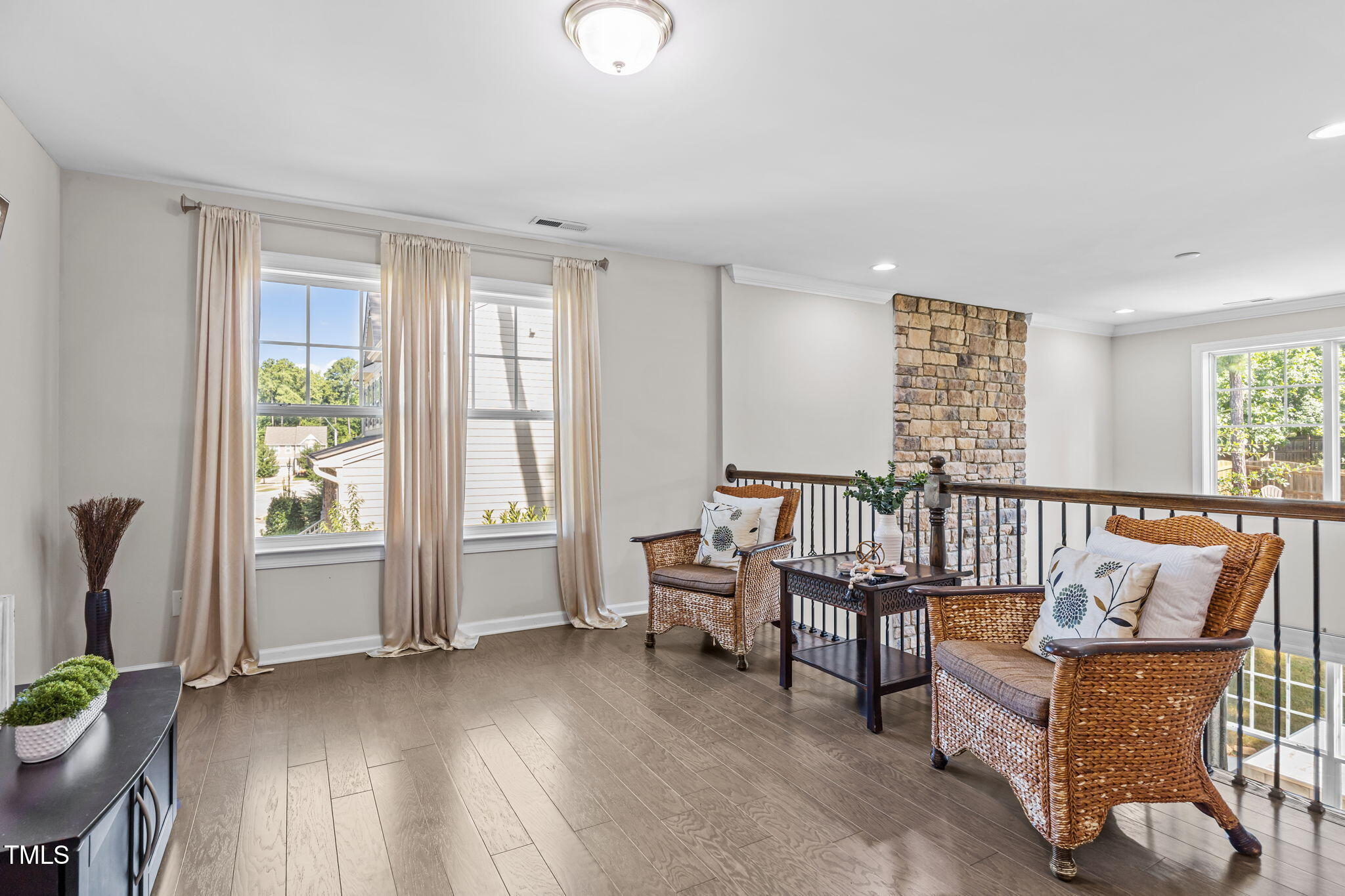 204 Horncliffe Way Property Photo 21