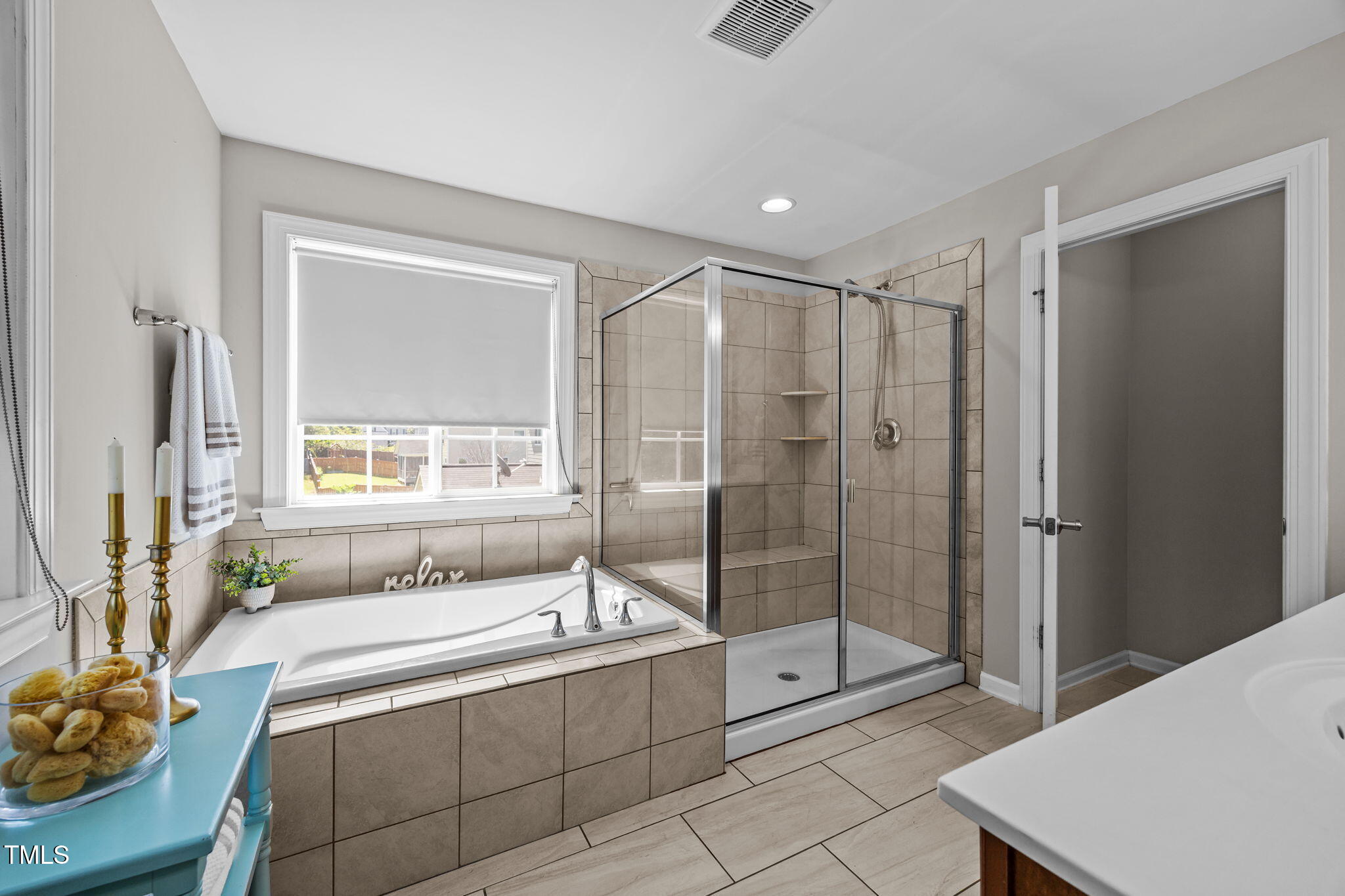 204 Horncliffe Way Property Photo 25