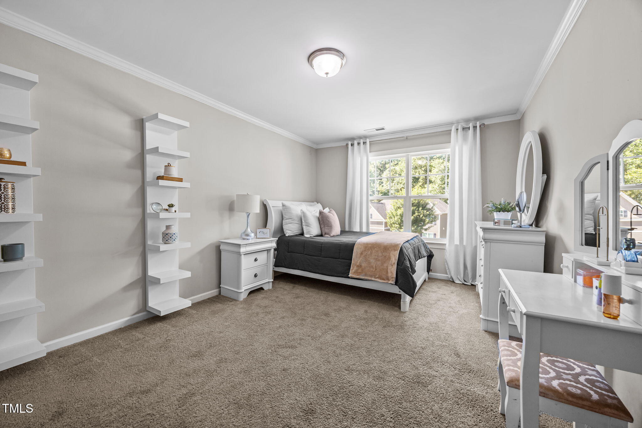 204 Horncliffe Way Property Photo 30