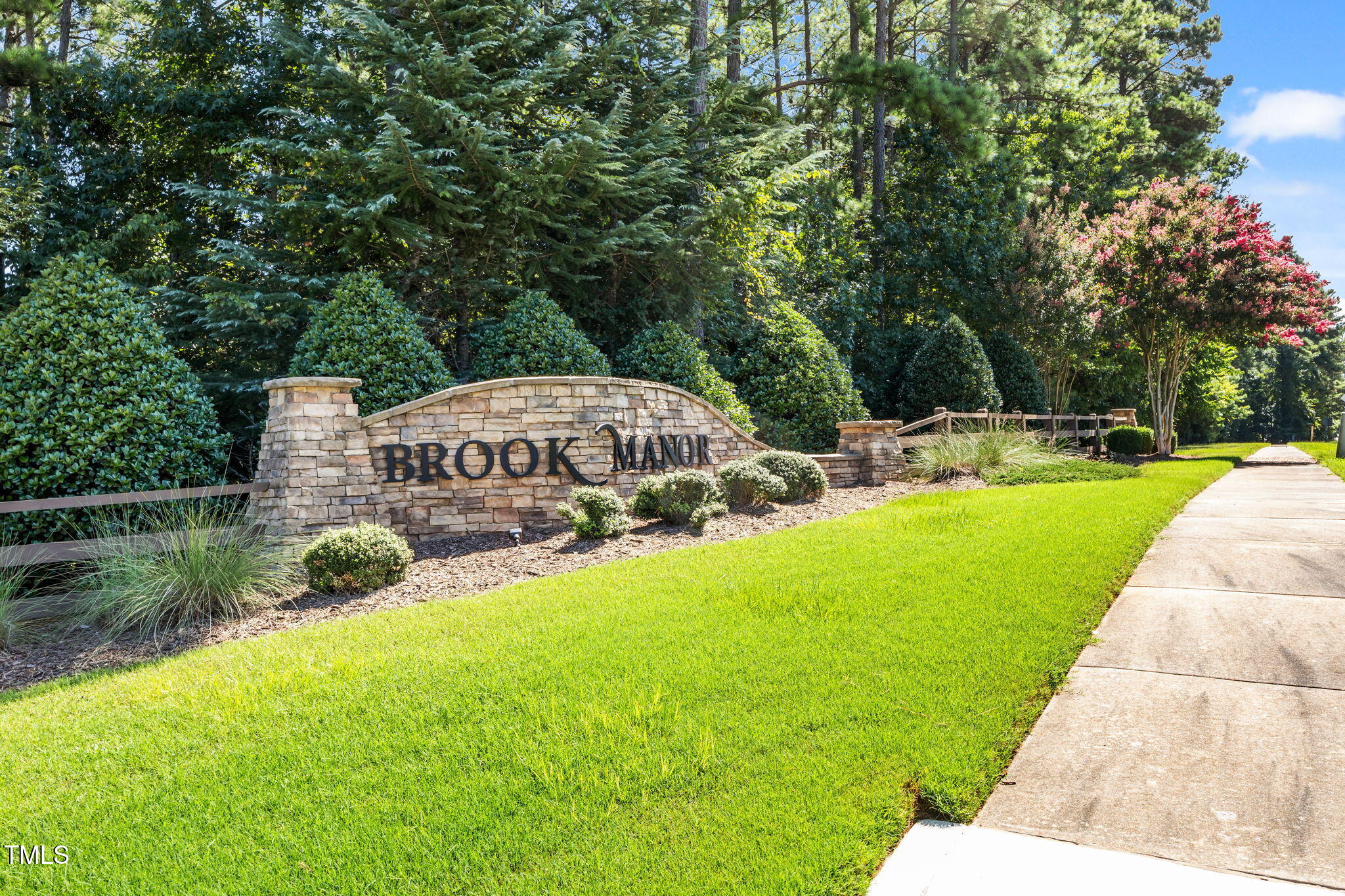 204 Horncliffe Way Property Photo 37