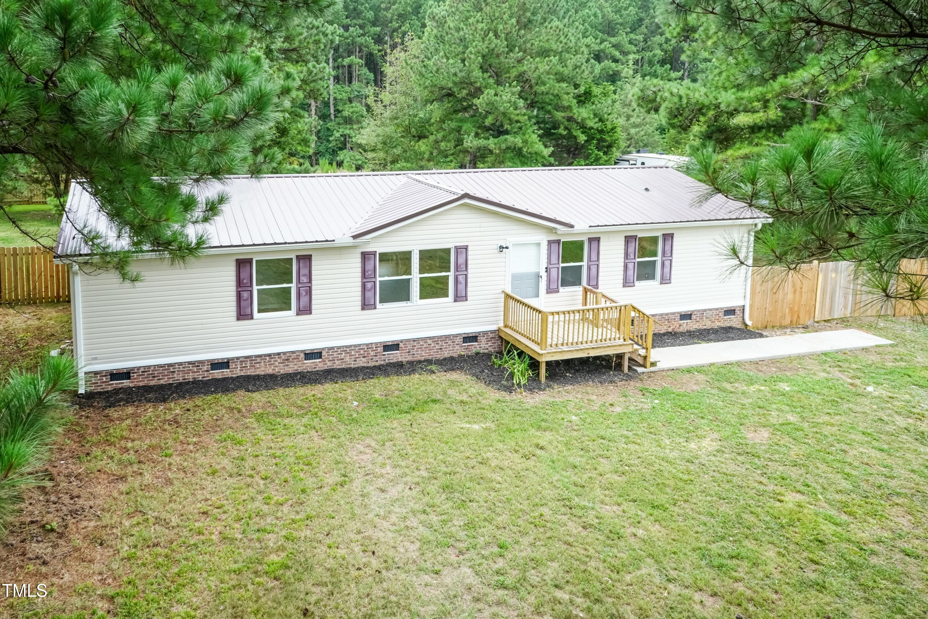 4296 Tommie Sneed Road Property Photo 1