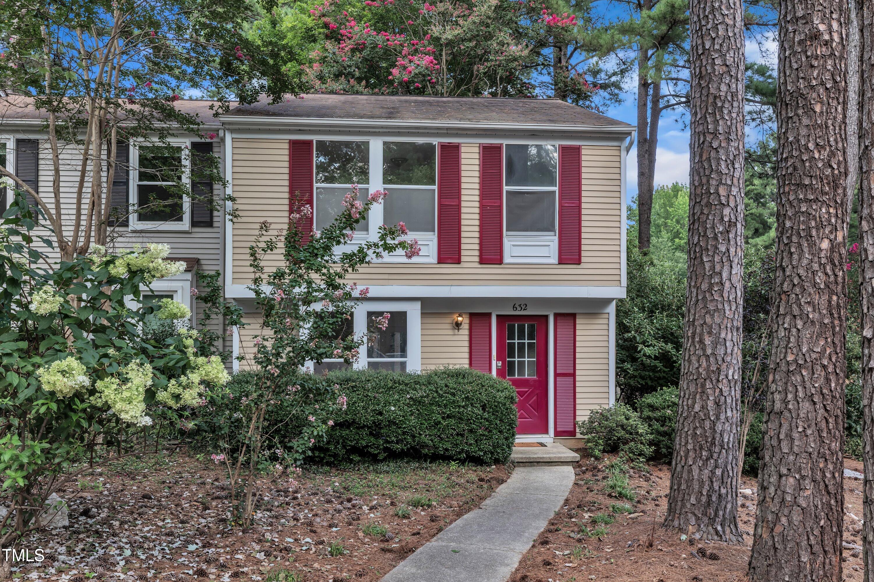 632 Middleton Avenue Property Photo 1