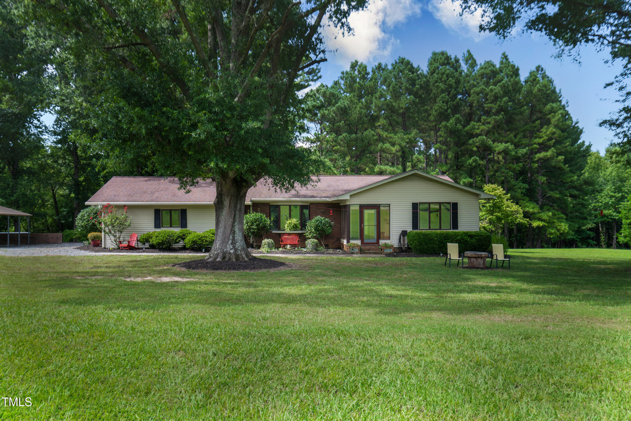 4322 Russell Road Property Photo 1