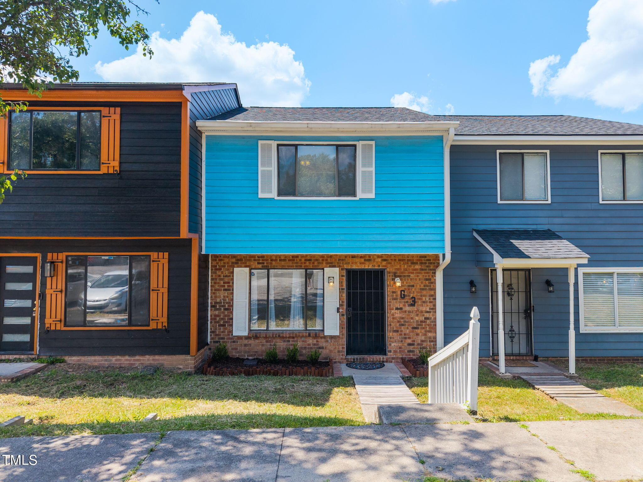 1000 Fargo Street # G3 Property Photo 1