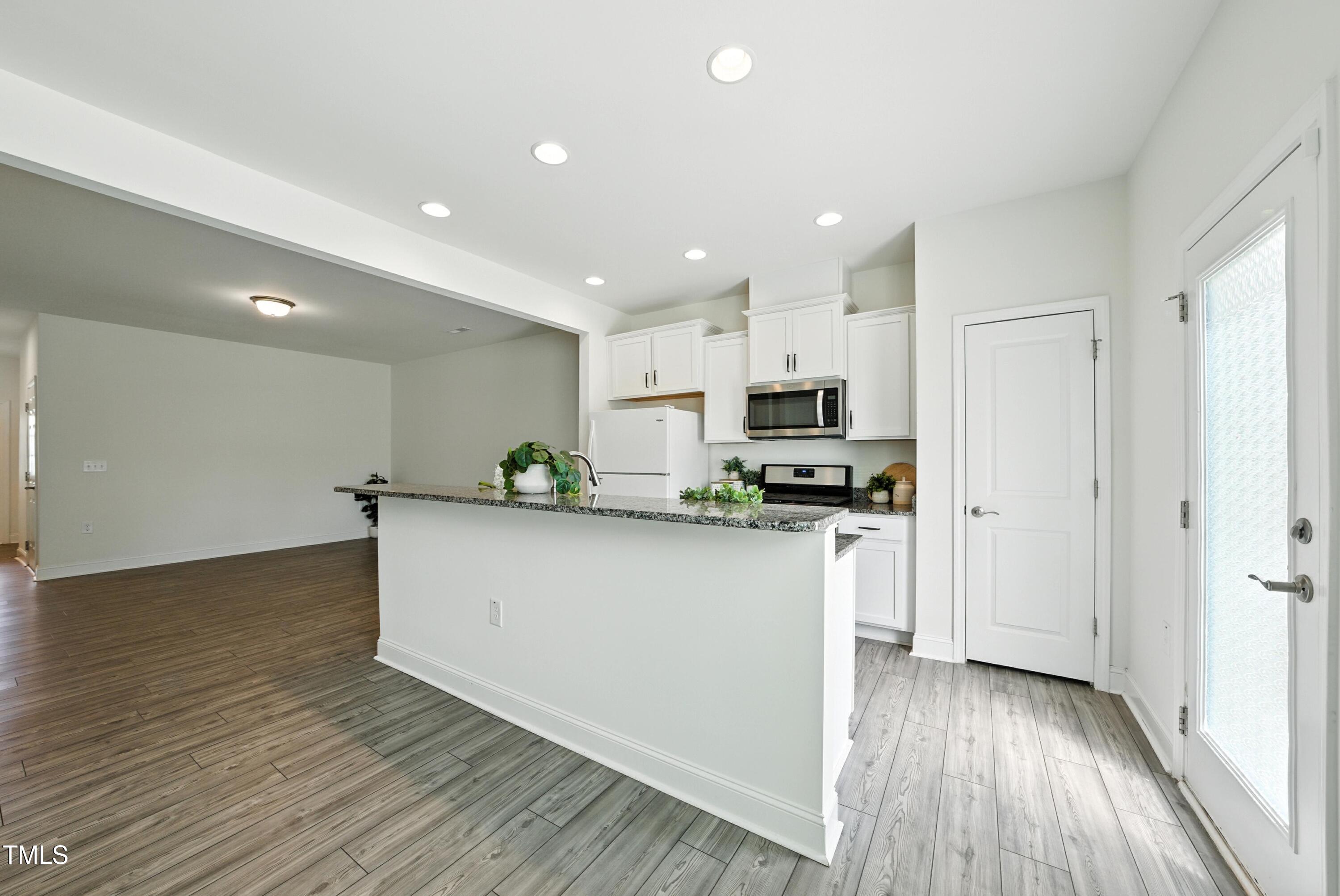 1005 Channel Drop Dr. Drive Property Photo 10