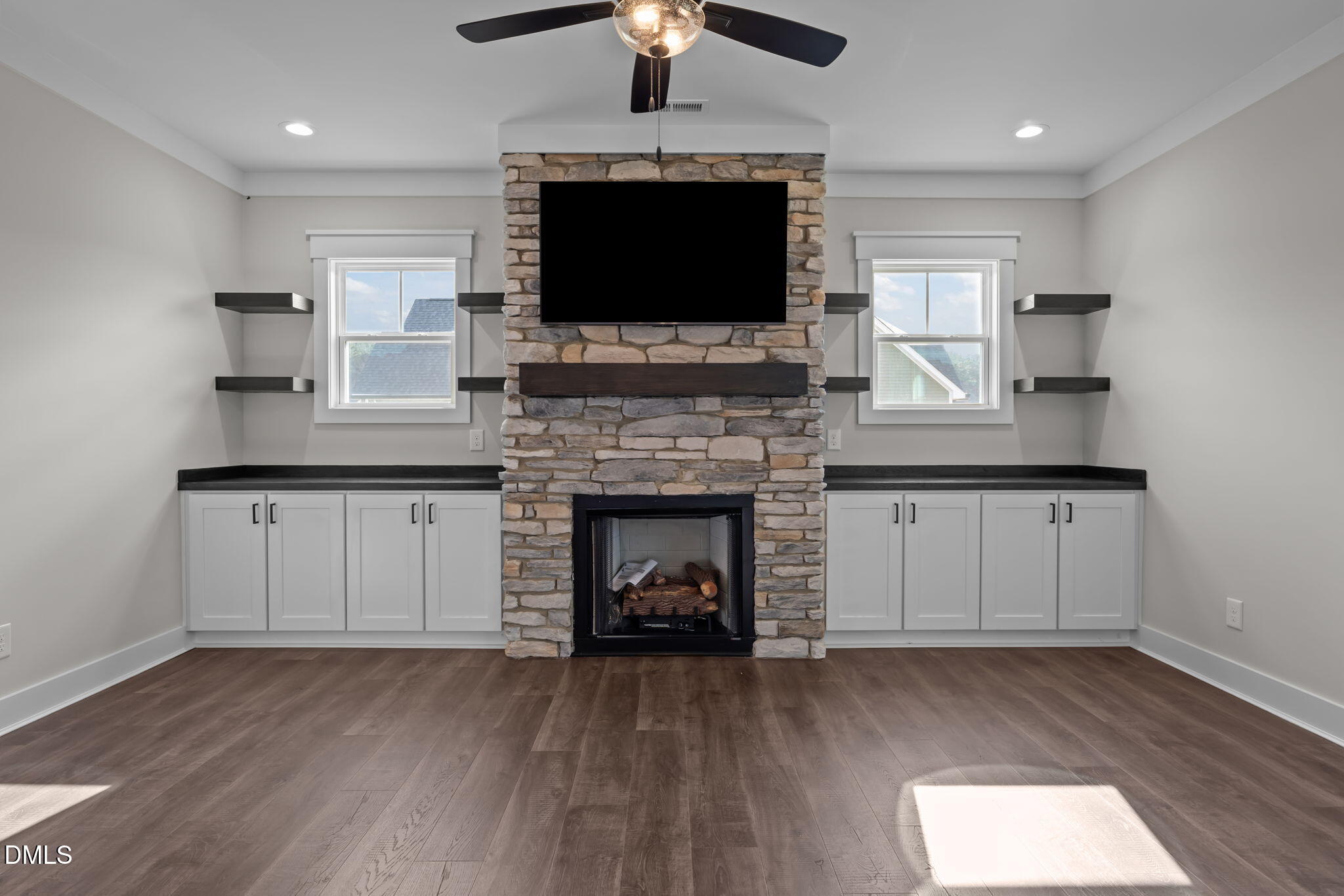 65 Livingston Lane Property Photo 13