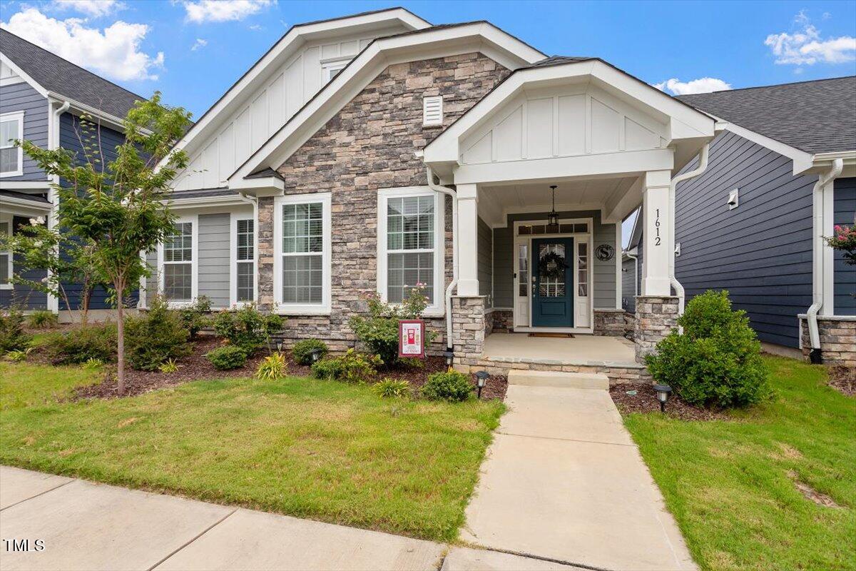 1612 Sandy Prairie Drive Property Photo 1