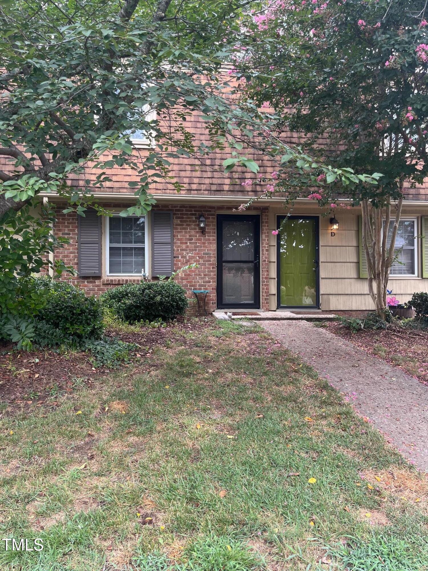 4822 Blue Bird Court C Property Photo 1