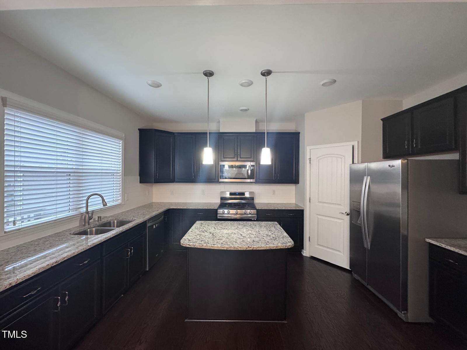 8008 Reedybrook Crossing Property Photo 4