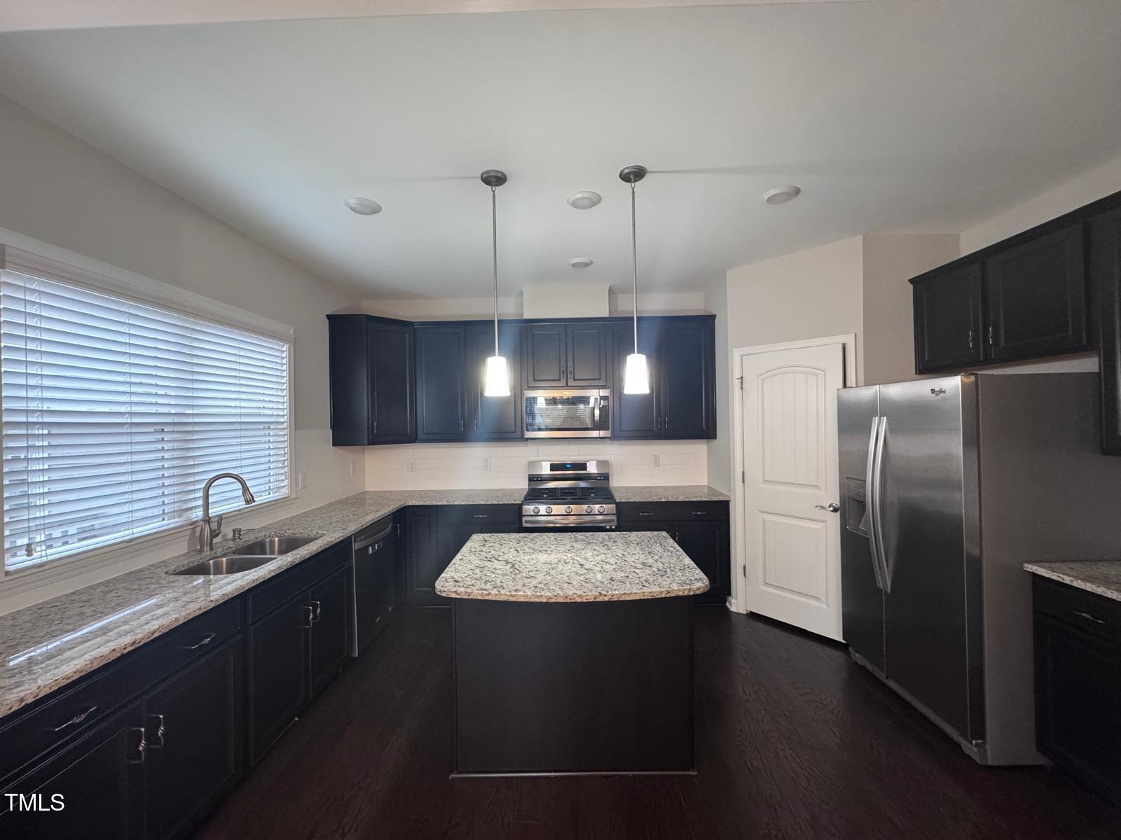 8008 Reedybrook Crossing Property Photo 6