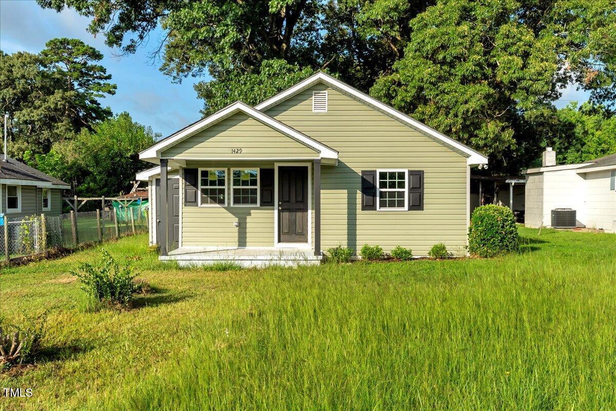1429 American Legion Road Road Property Photo 1