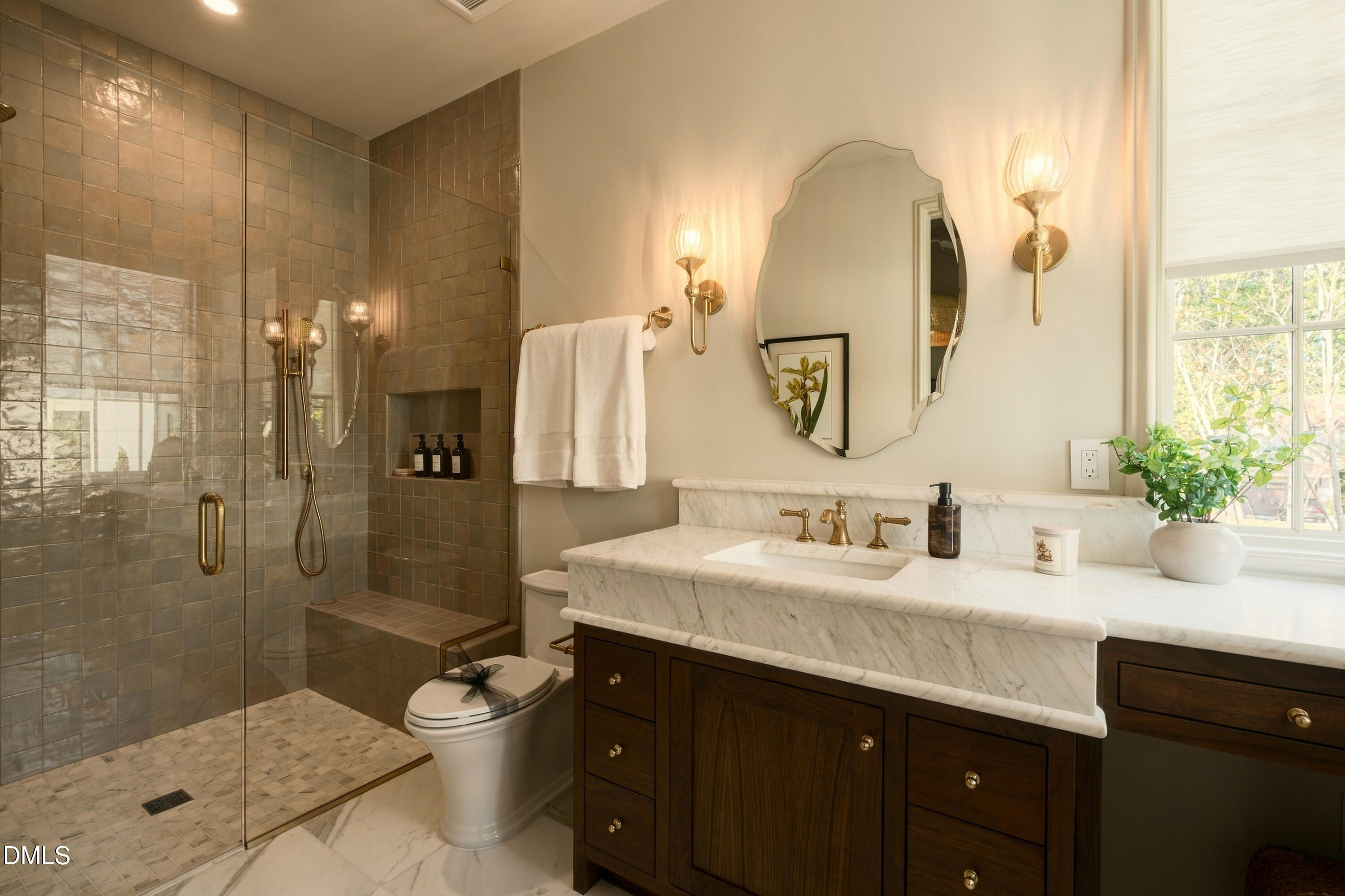 1208 Barcroft Place Property Photo 197