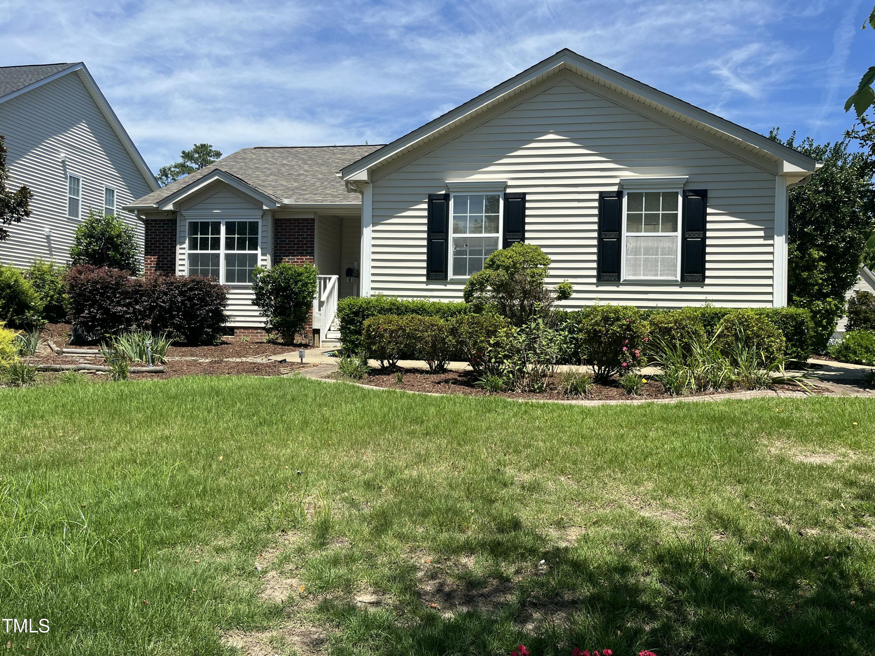 400 Holly Thorn Trace Property Photo 1
