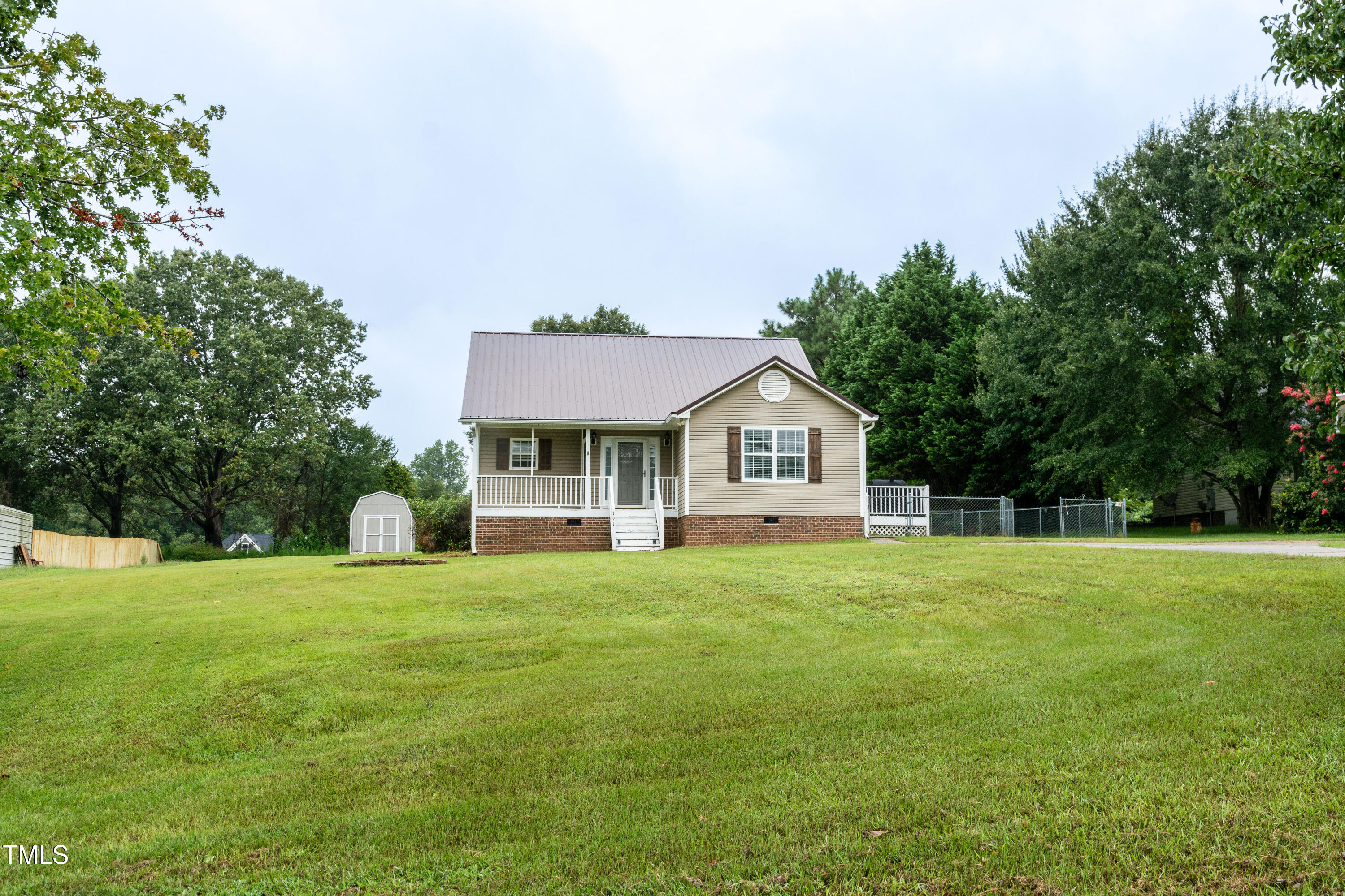 191 Lansing Drive Property Photo 1