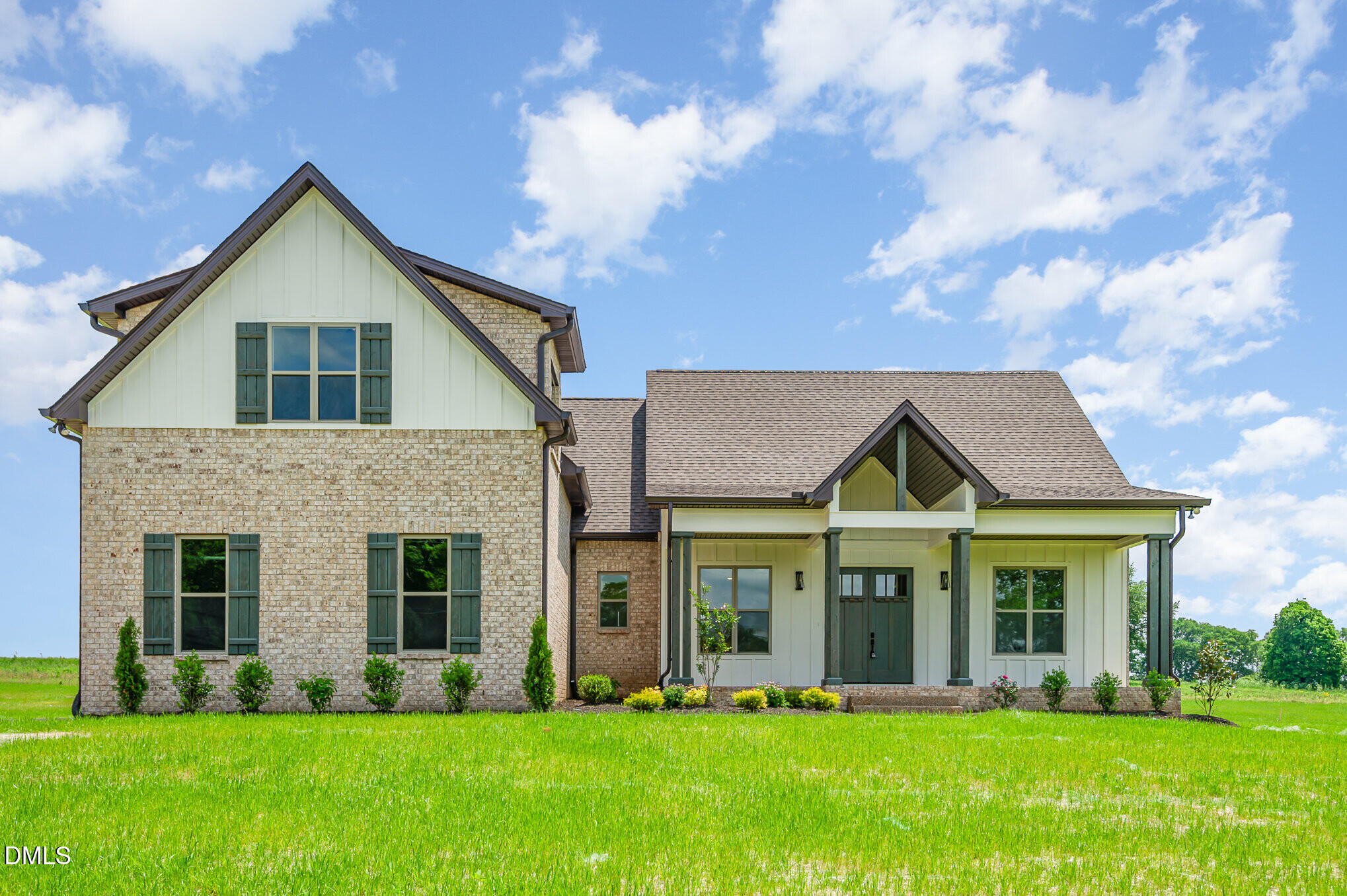 499 Hillard Lane