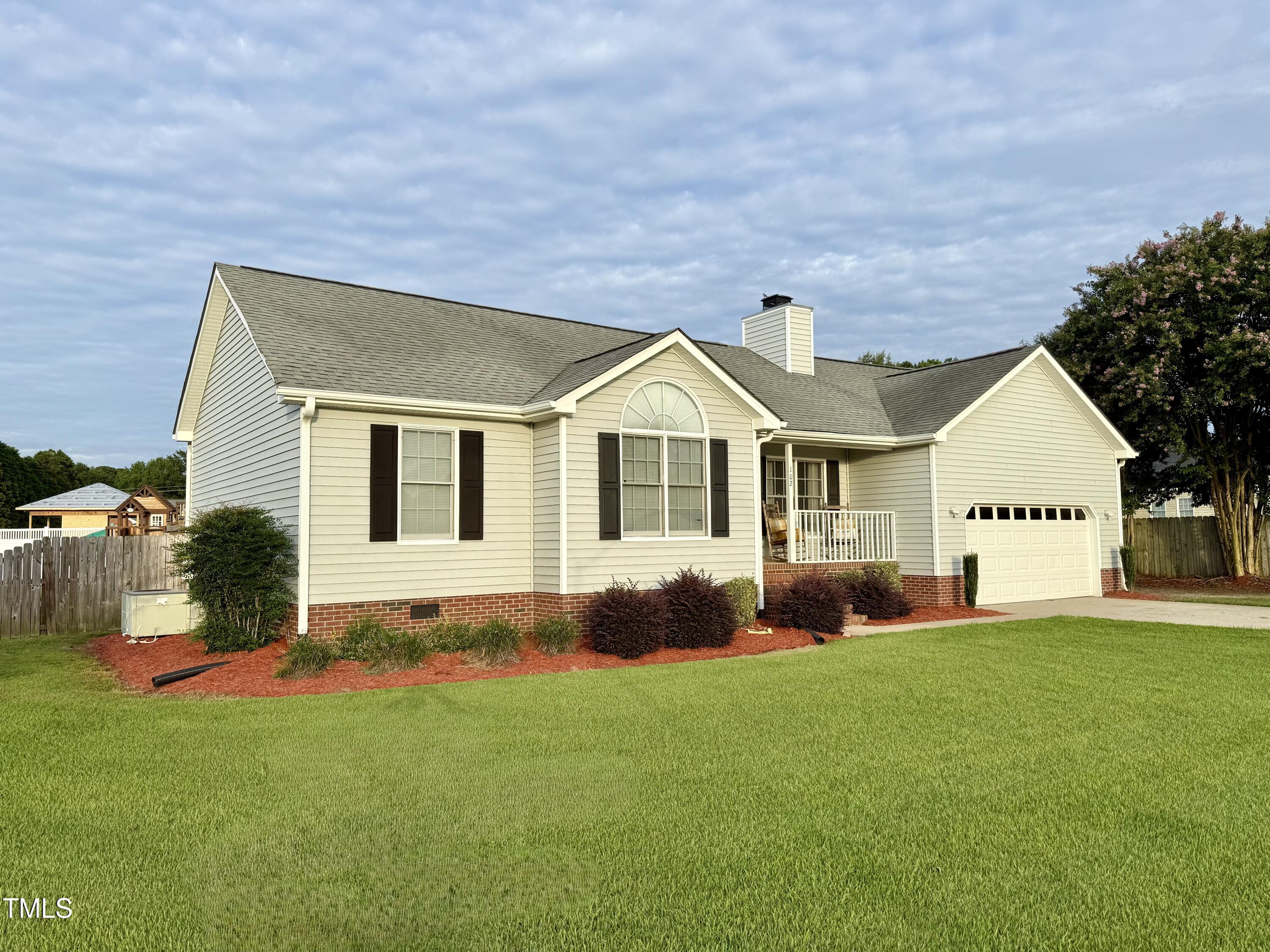 102 Elliot Place