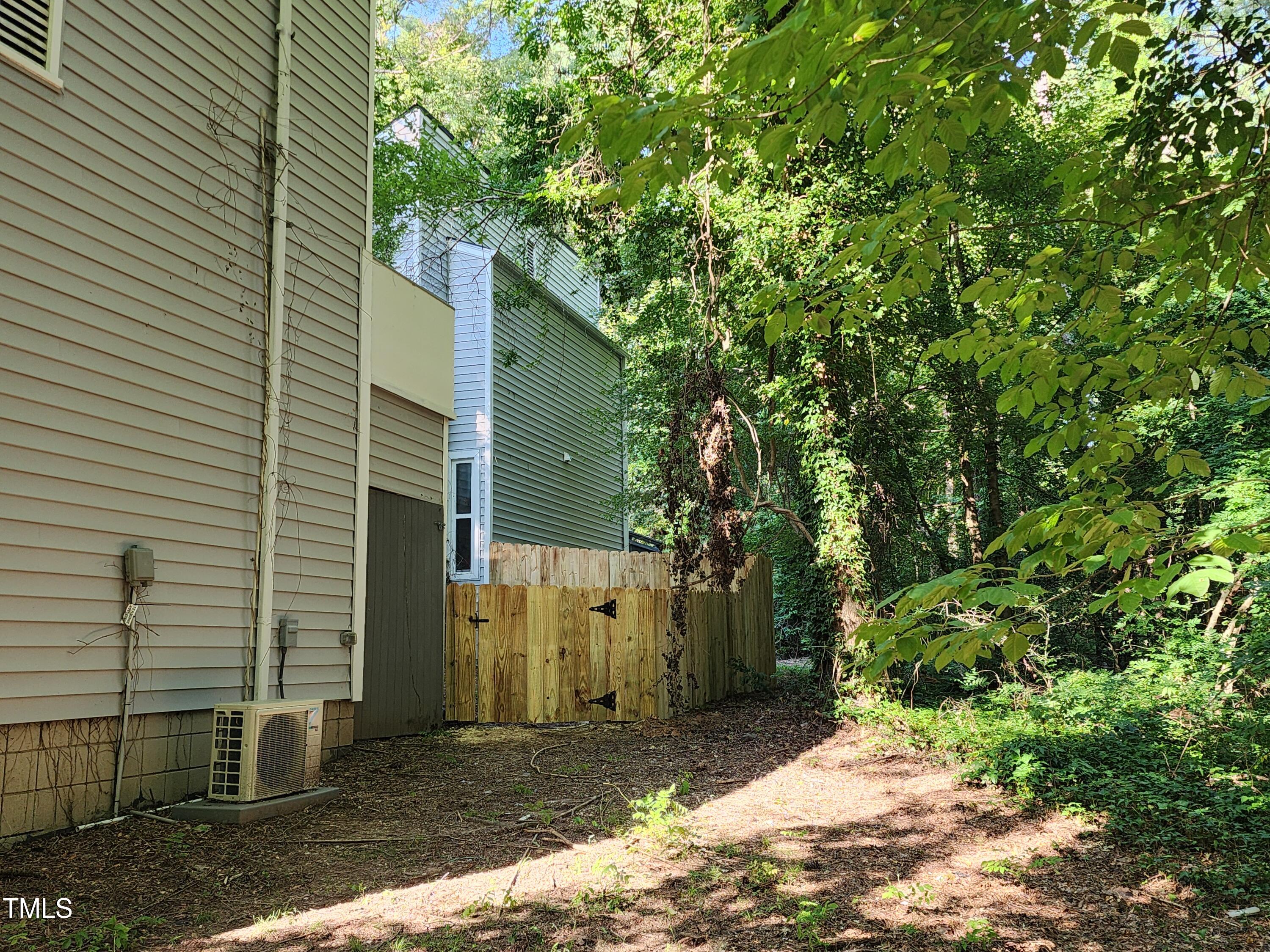 4008 Livingstone Place Property Photo 10