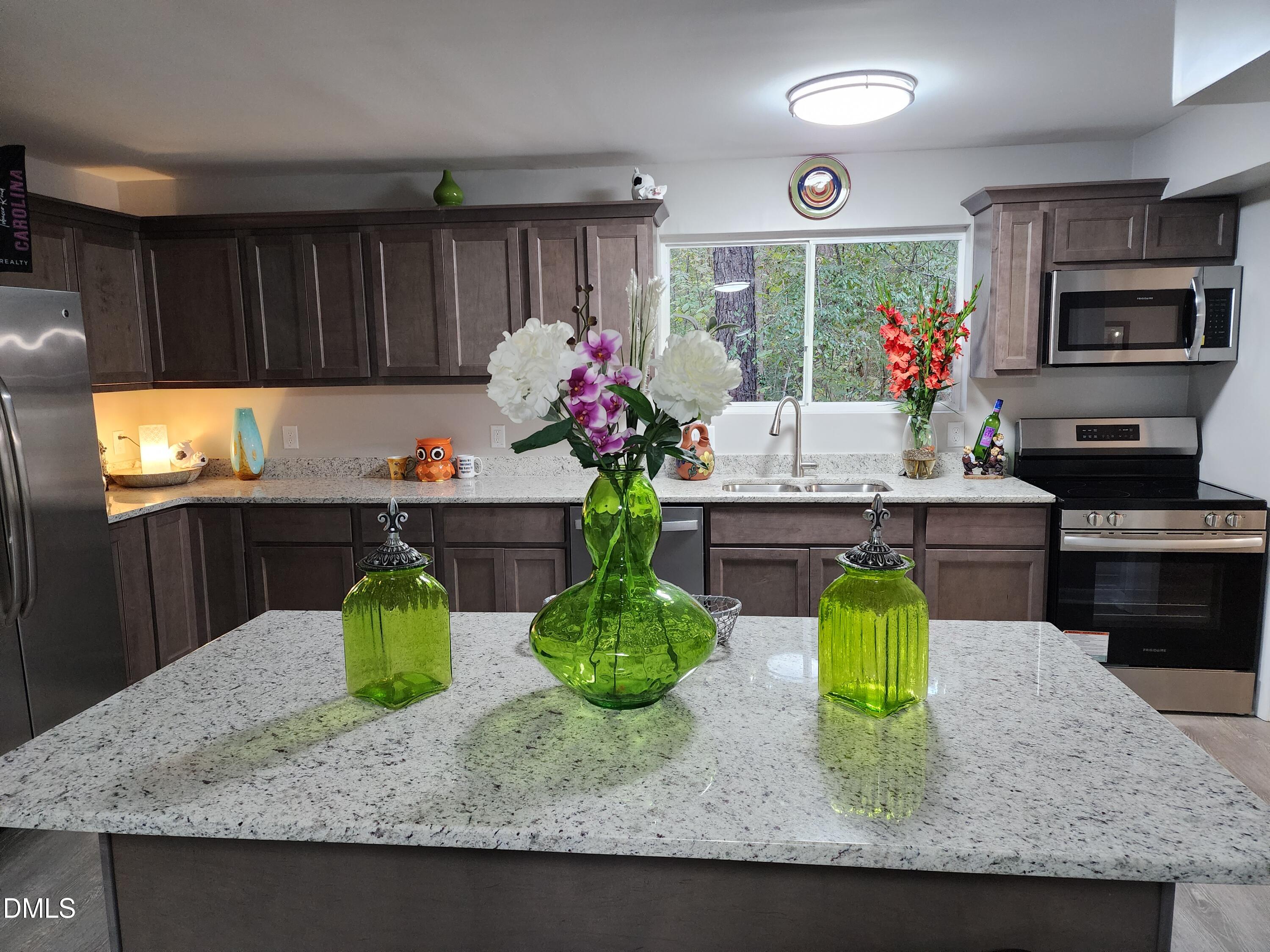 4008 Livingstone Place Property Photo 15