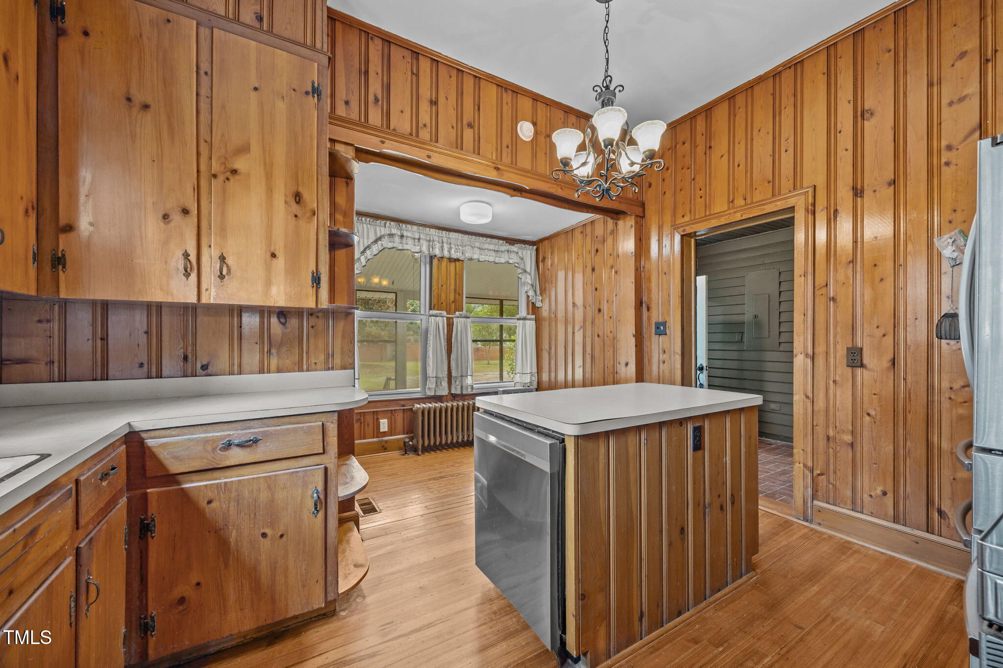 301 E H Street Property Photo 15