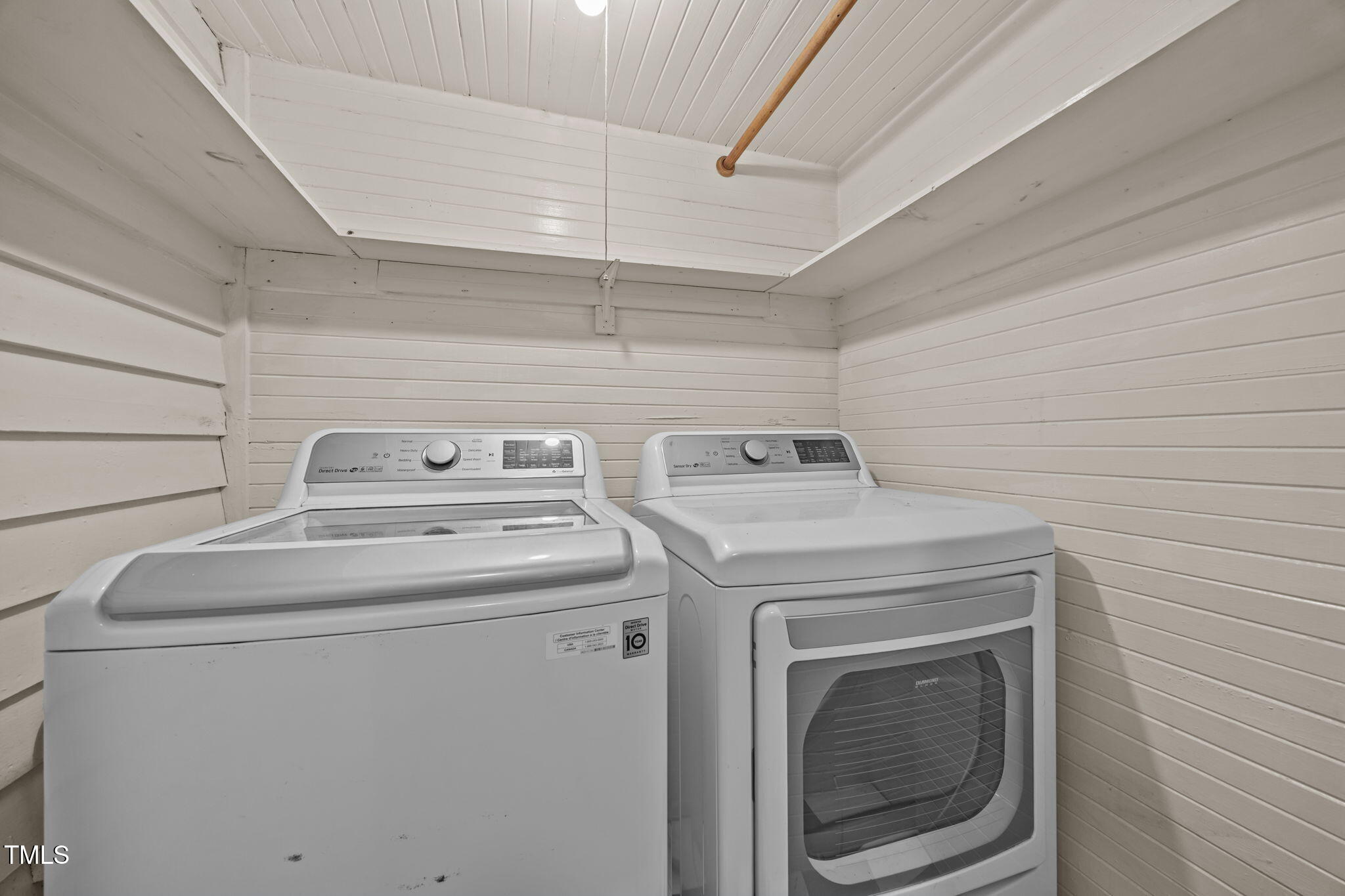 301 E H Street Property Photo 17