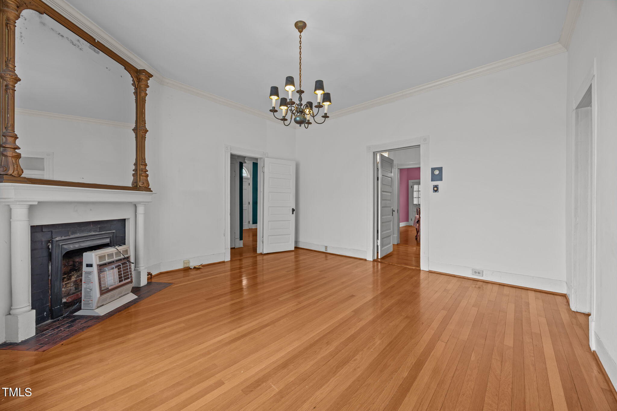 301 E H Street Property Photo 20