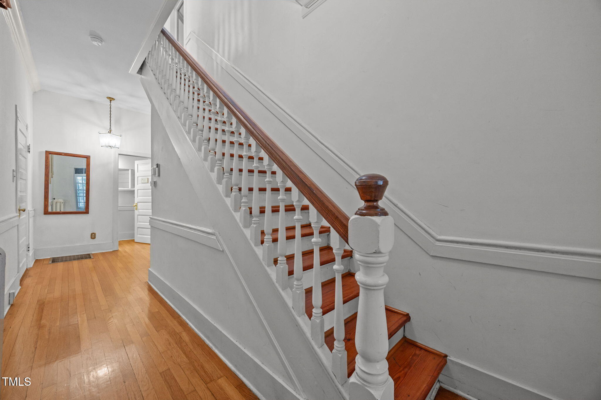 301 E H Street Property Photo 25
