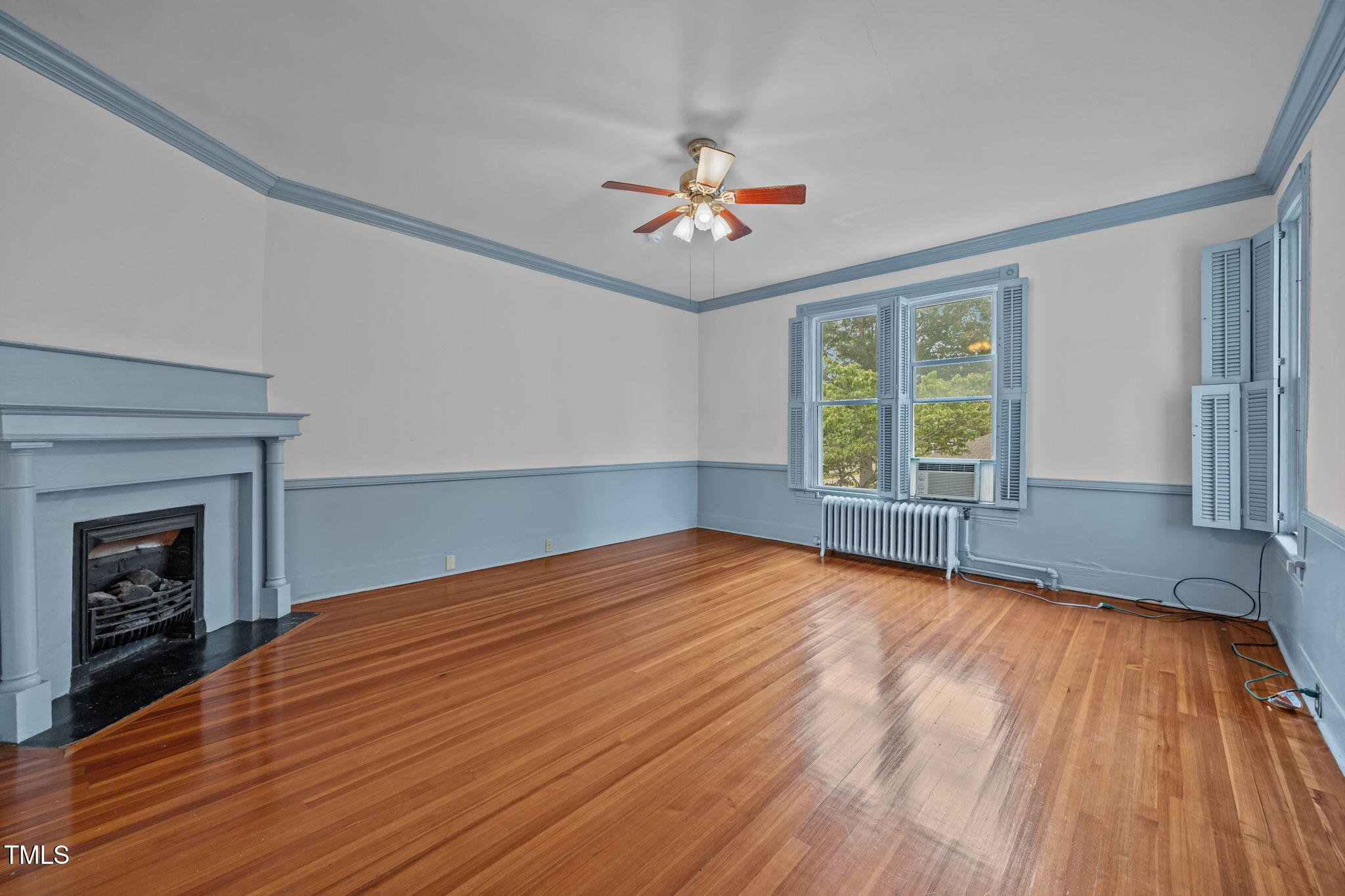301 E H Street Property Photo 37