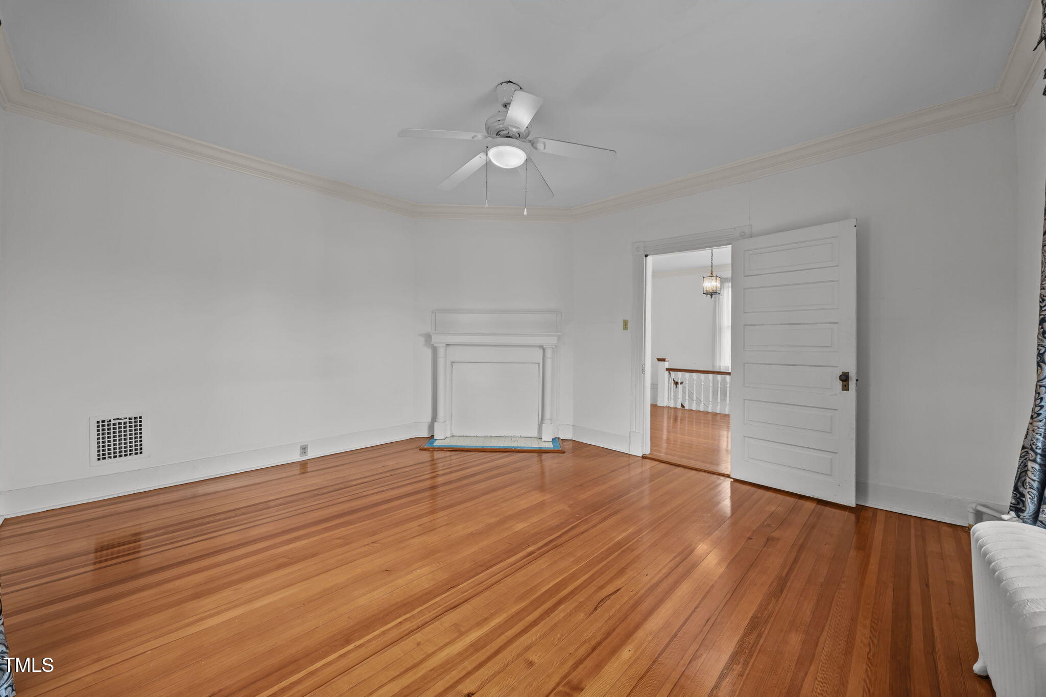 301 E H Street Property Photo 40