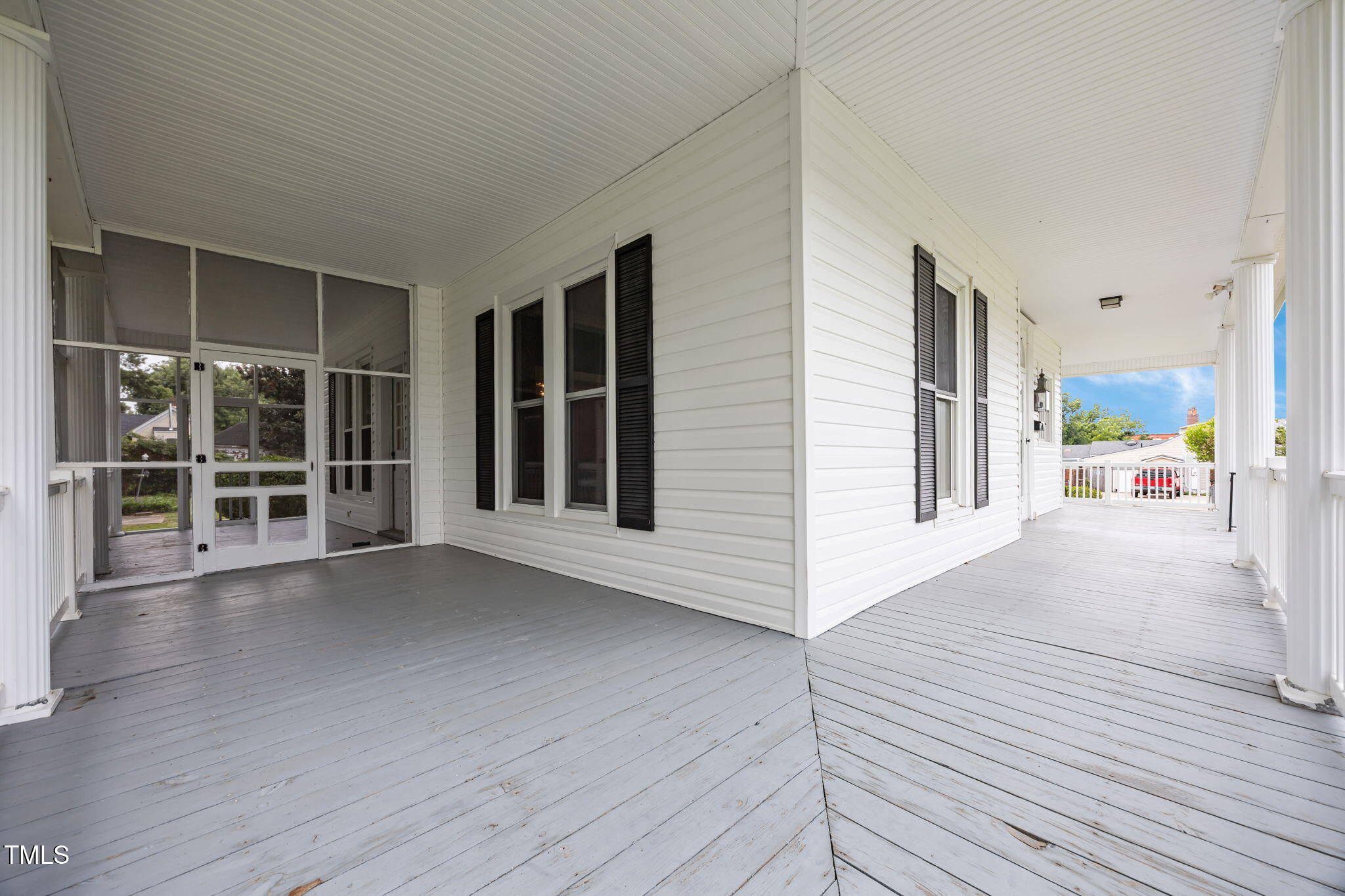 301 E H Street Property Photo 46