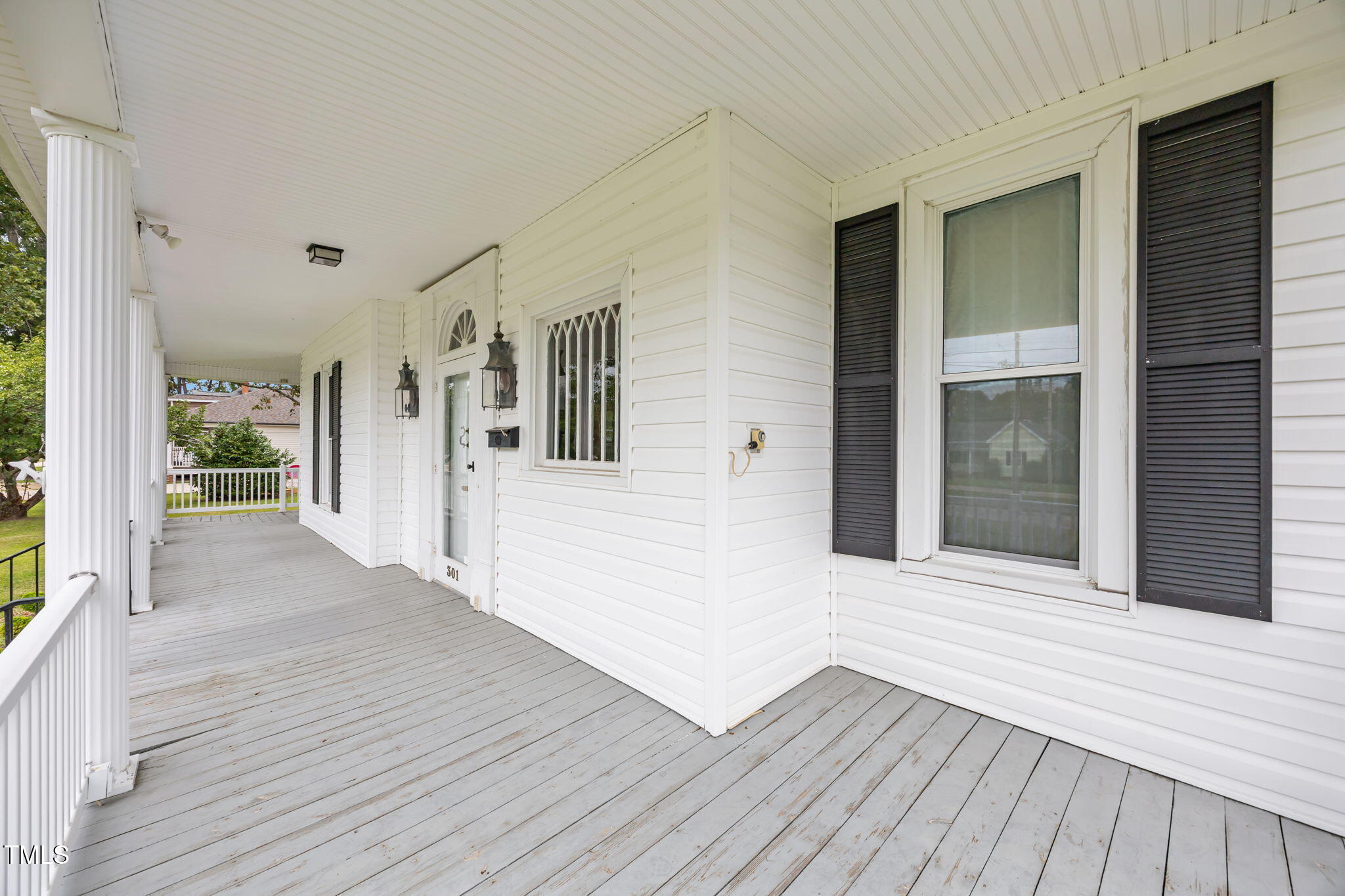 301 E H Street Property Photo 47