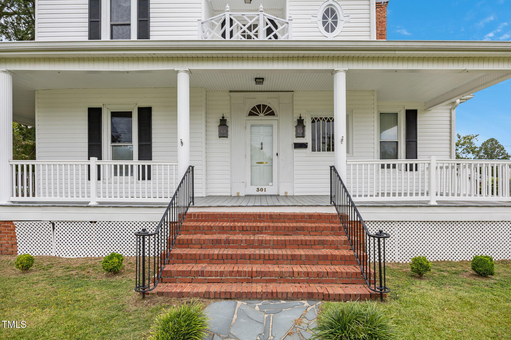 301 E H Street Property Photo 55