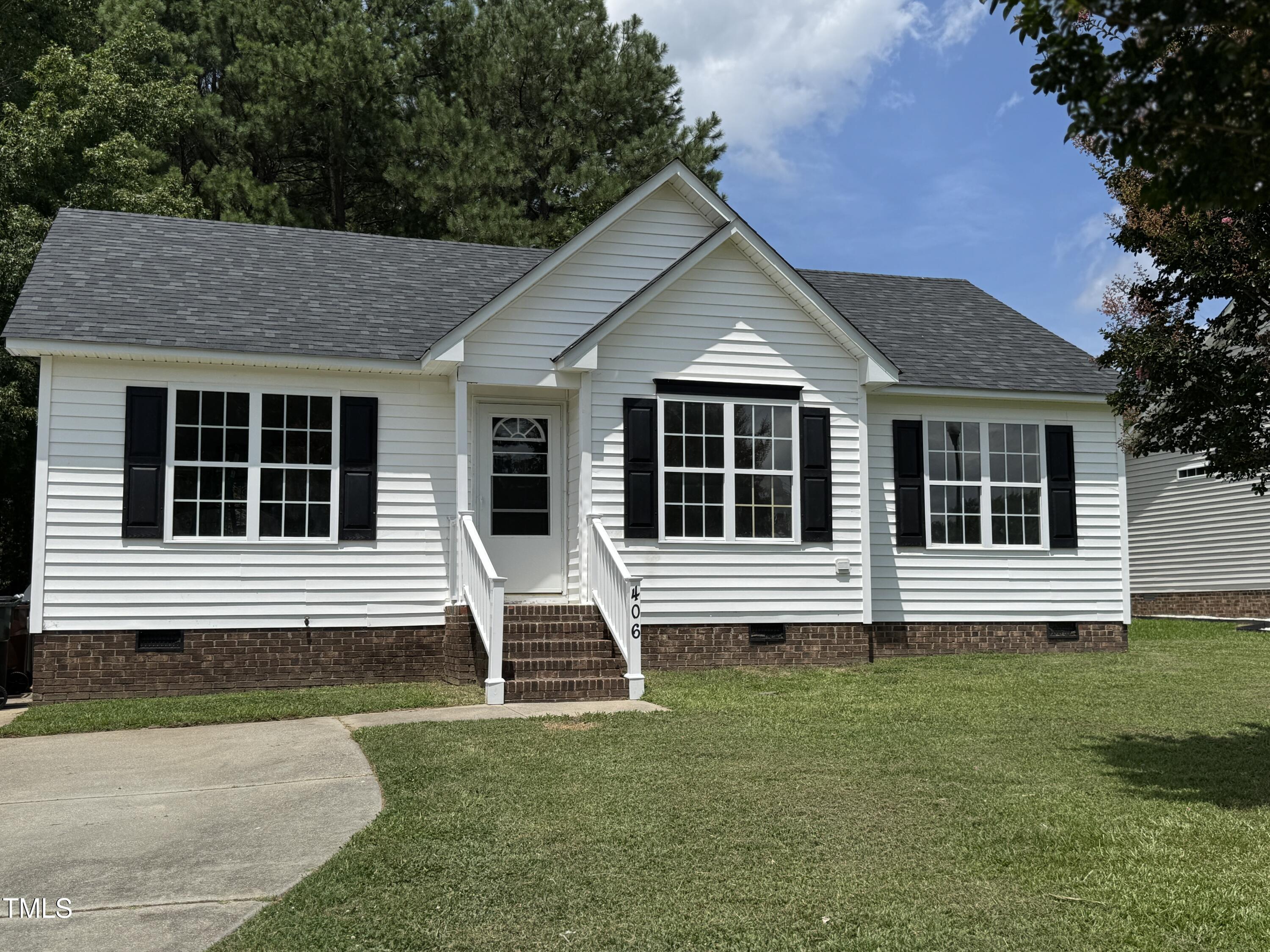 406 Landing Place Drive Property Photo 1