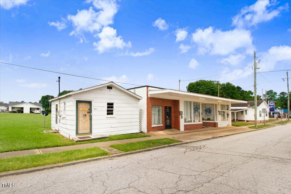 103 W Main Street Property Photo 2