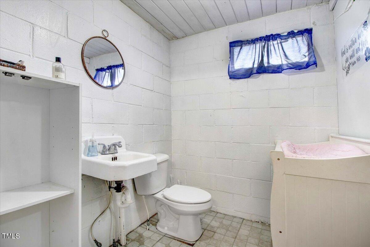 103 W Main Street Property Photo 31