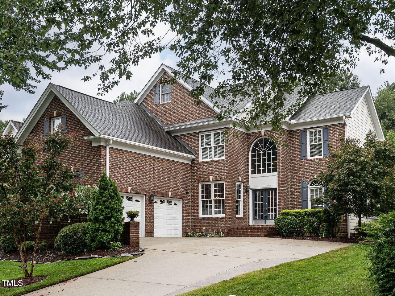 8937 Winged Thistle Court