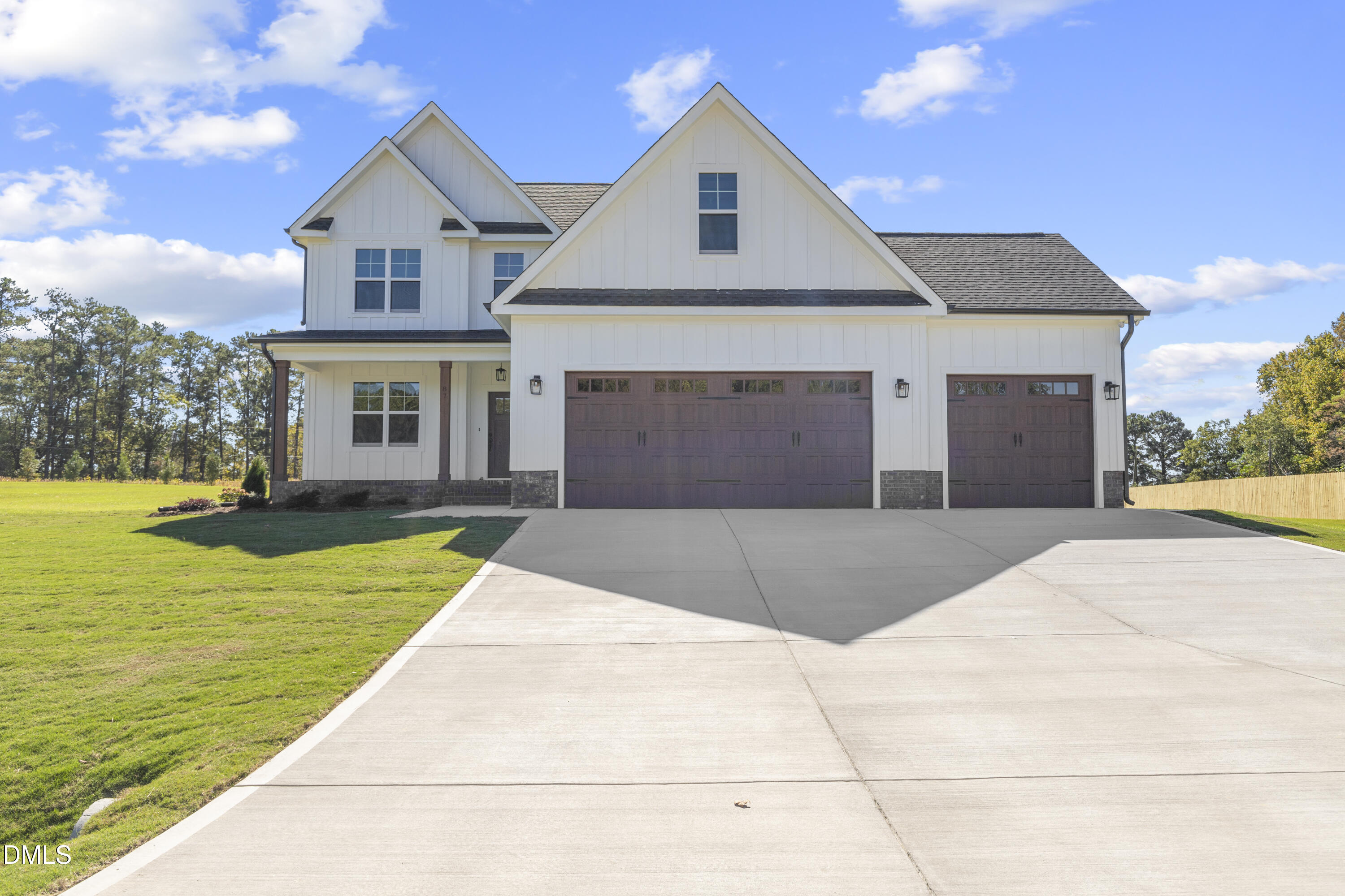 87 Croatoke Court Property Photo 1