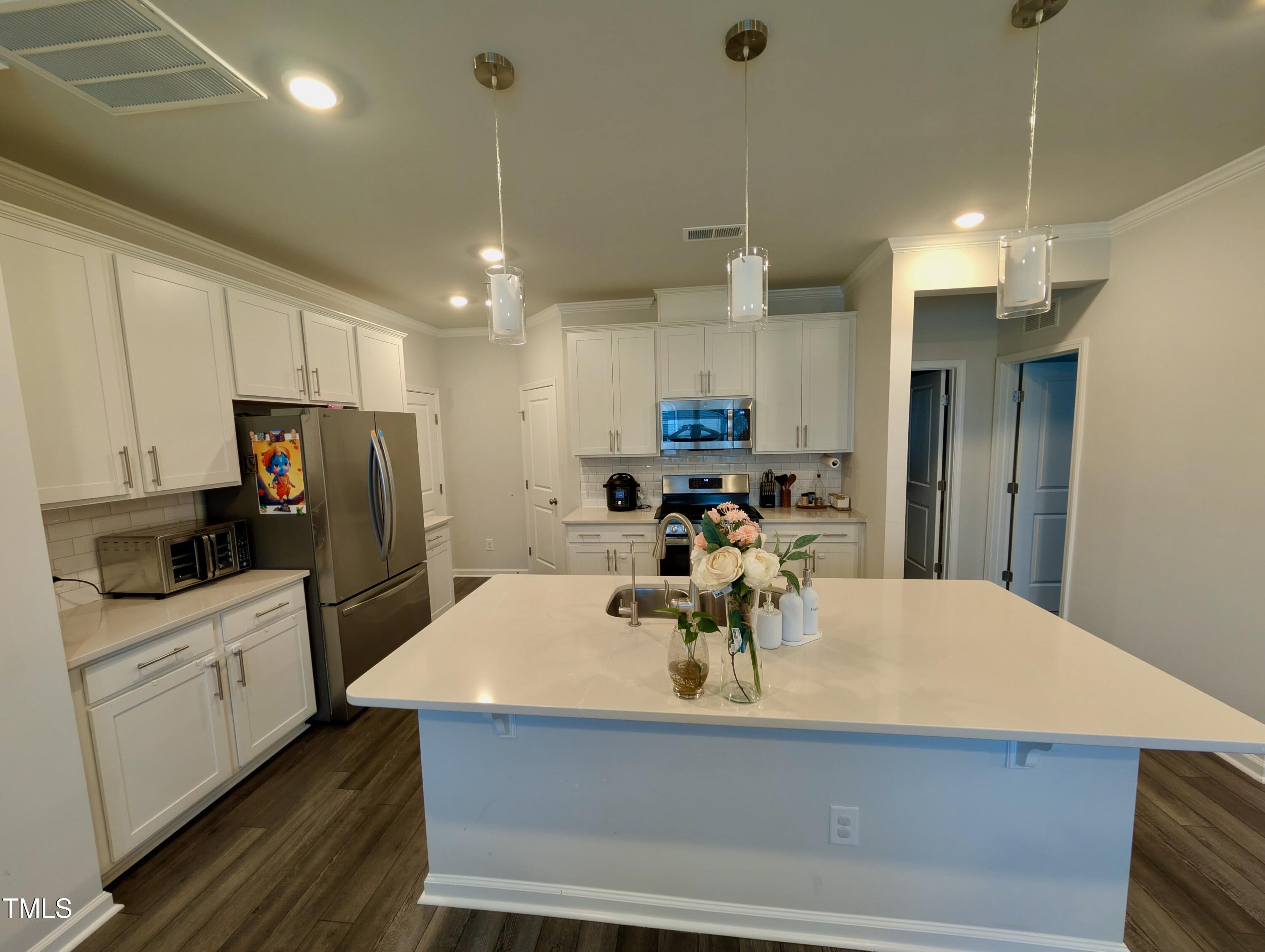 3300 Star Gazing Lane Property Photo 4