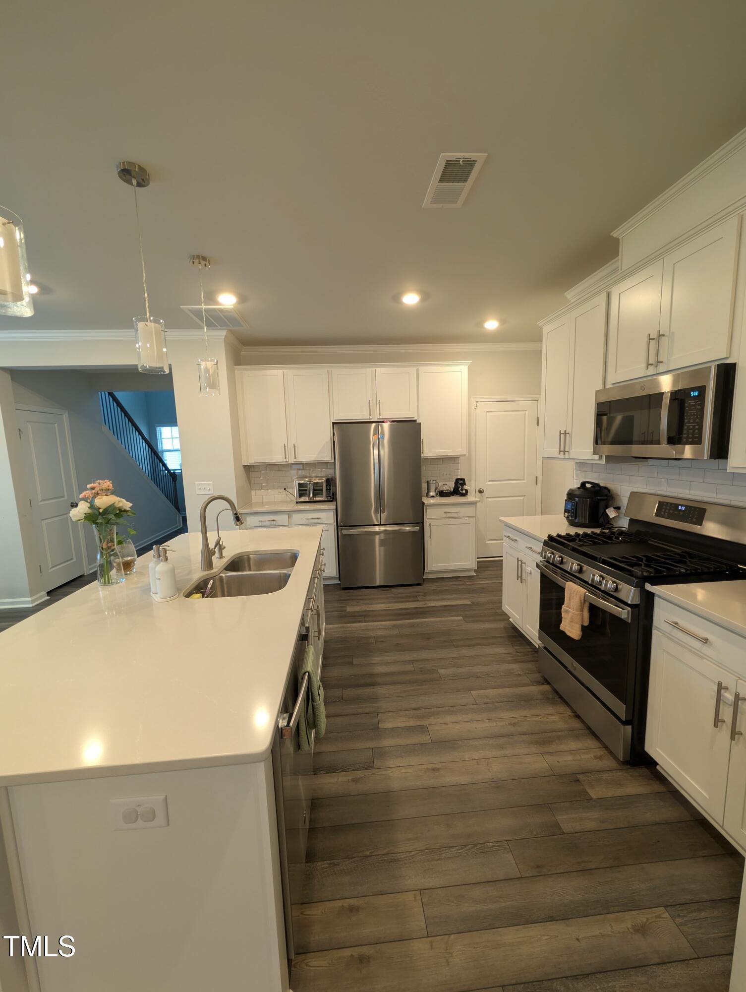 3300 Star Gazing Lane Property Photo 5