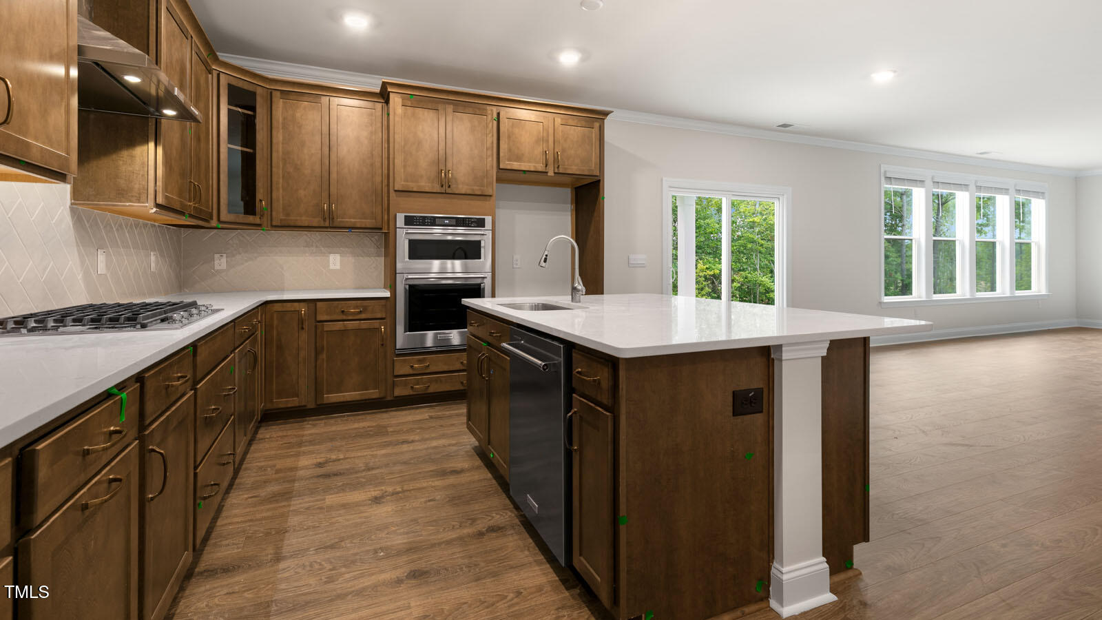 55 Pink Iris Court Property Photo 8